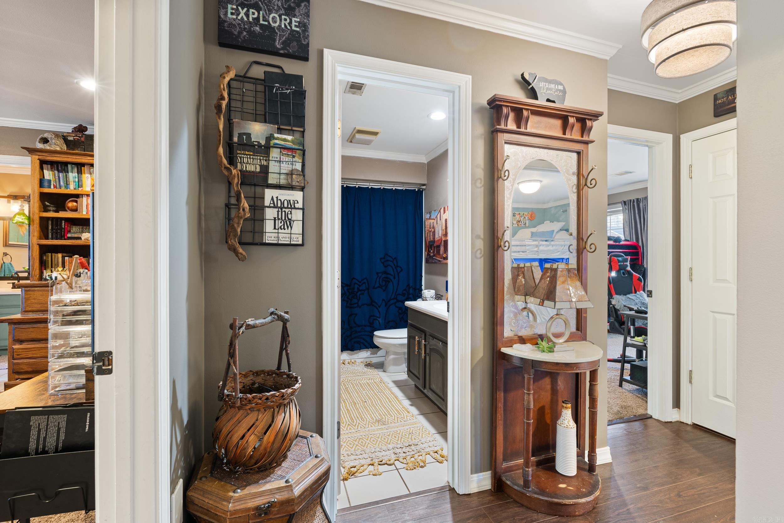 1914  Ridgewood  Clarksville, AR