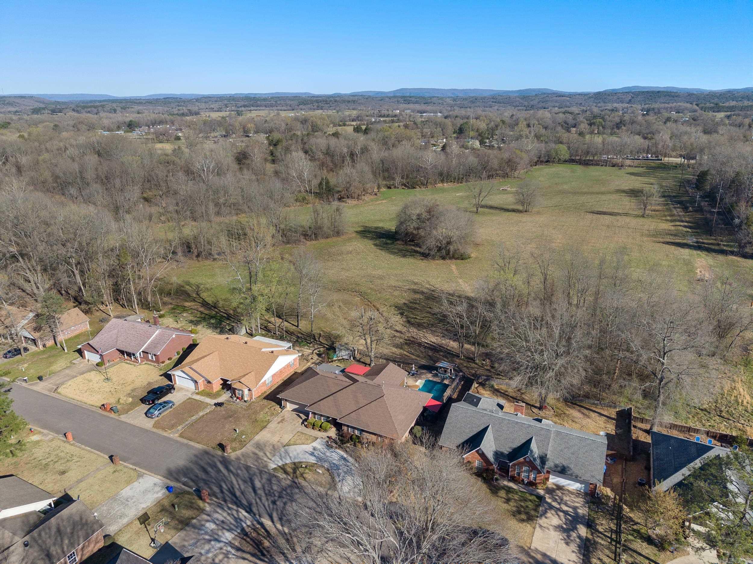 1914  Ridgewood  Clarksville, AR