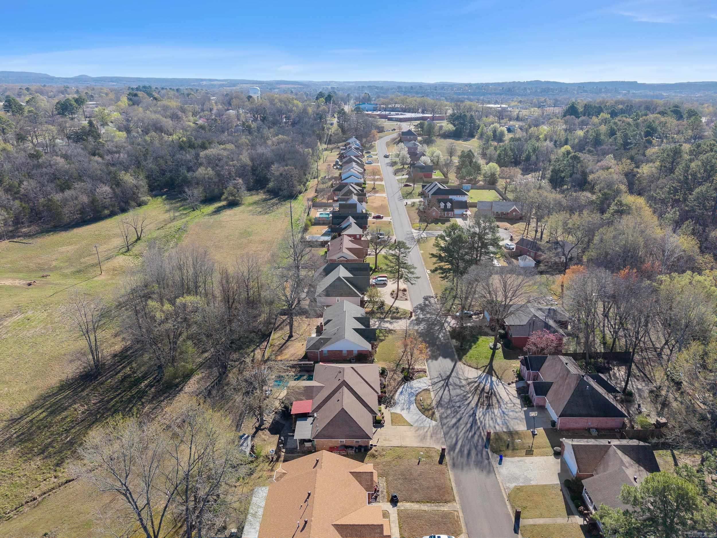 1914  Ridgewood  Clarksville, AR