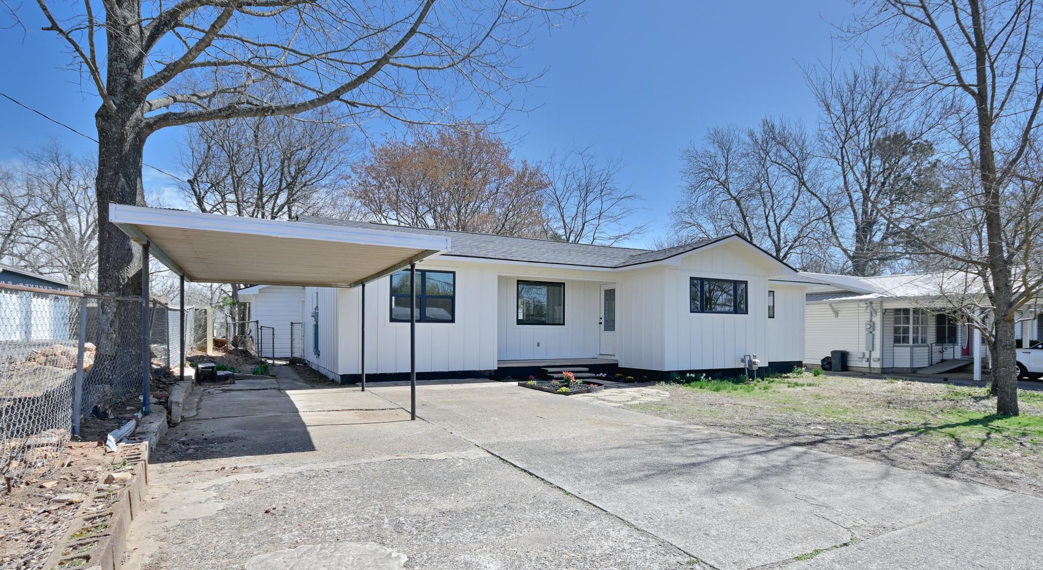 305 N Reine Street