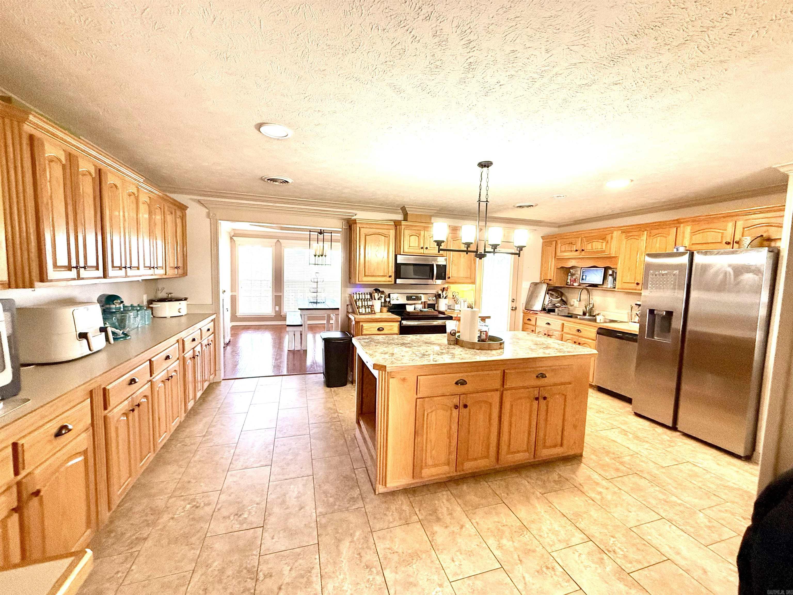 128  Berry  Searcy, AR