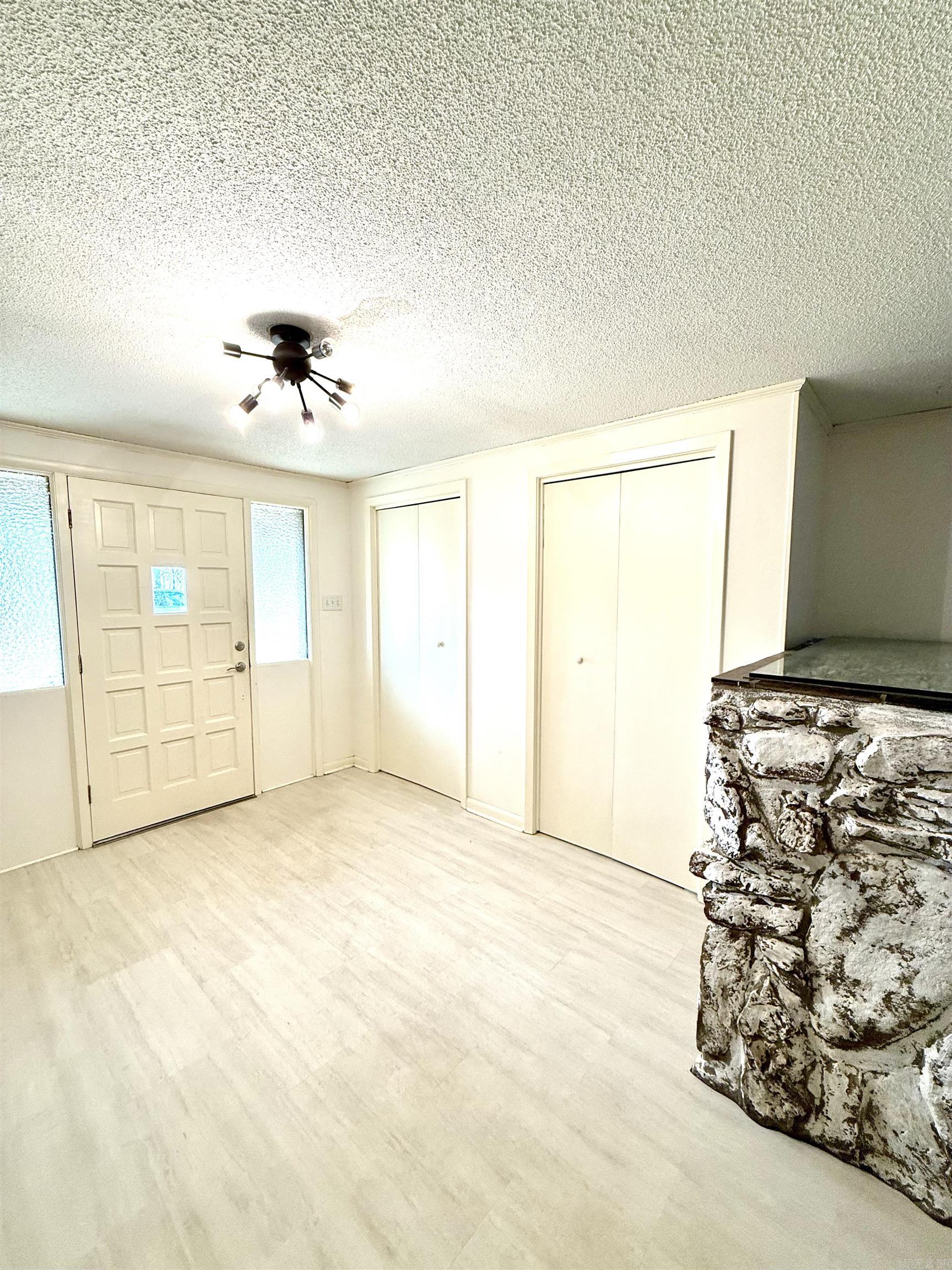 128  Berry  Searcy, AR