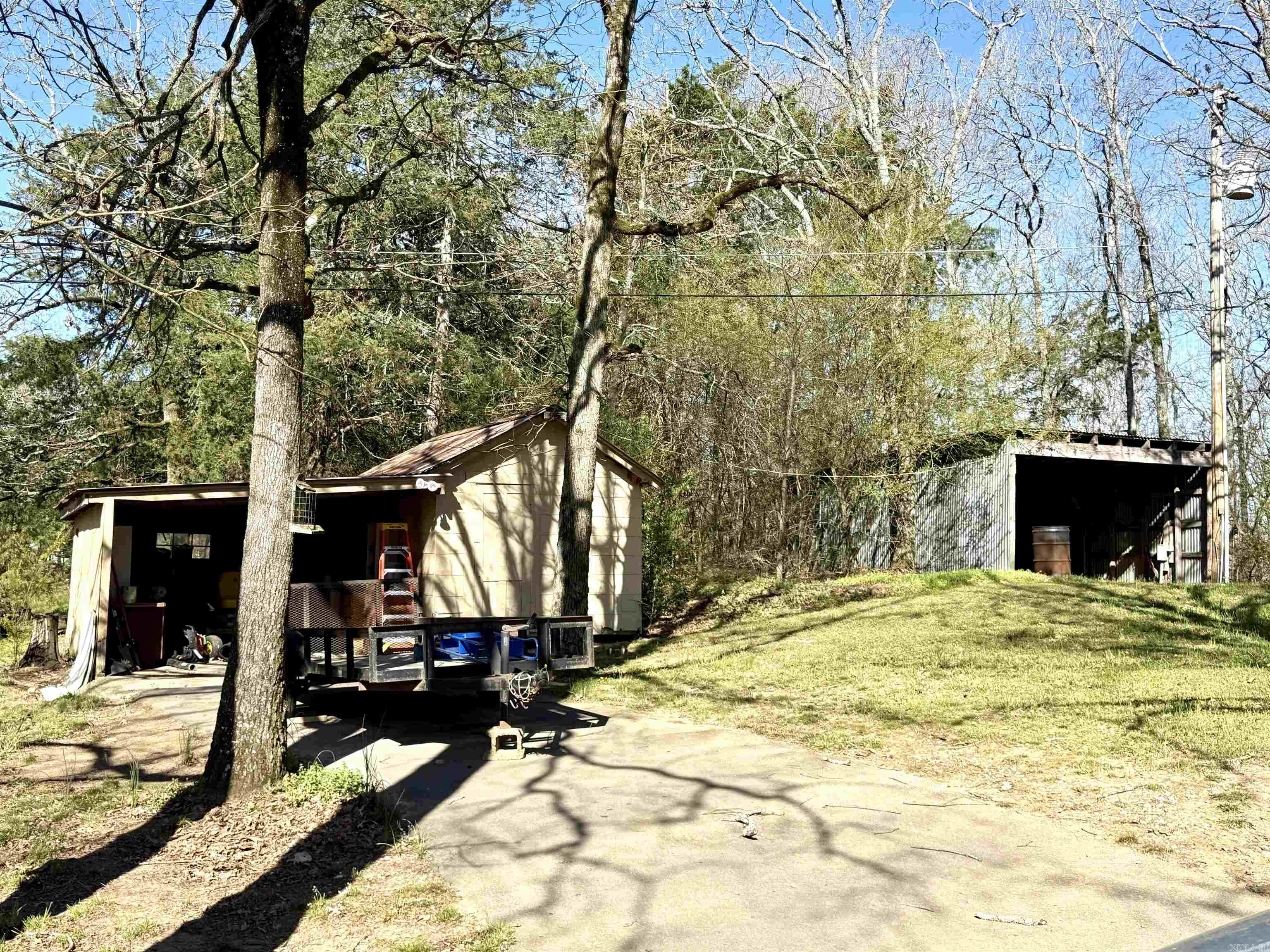 128  Berry  Searcy, AR