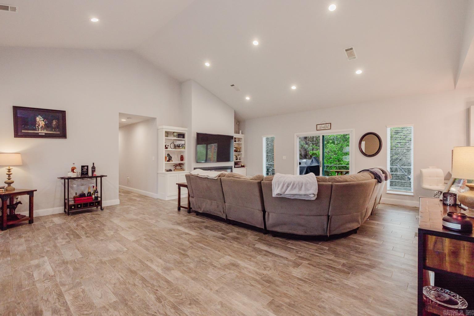 420  Coachlight  Hot Springs, AR