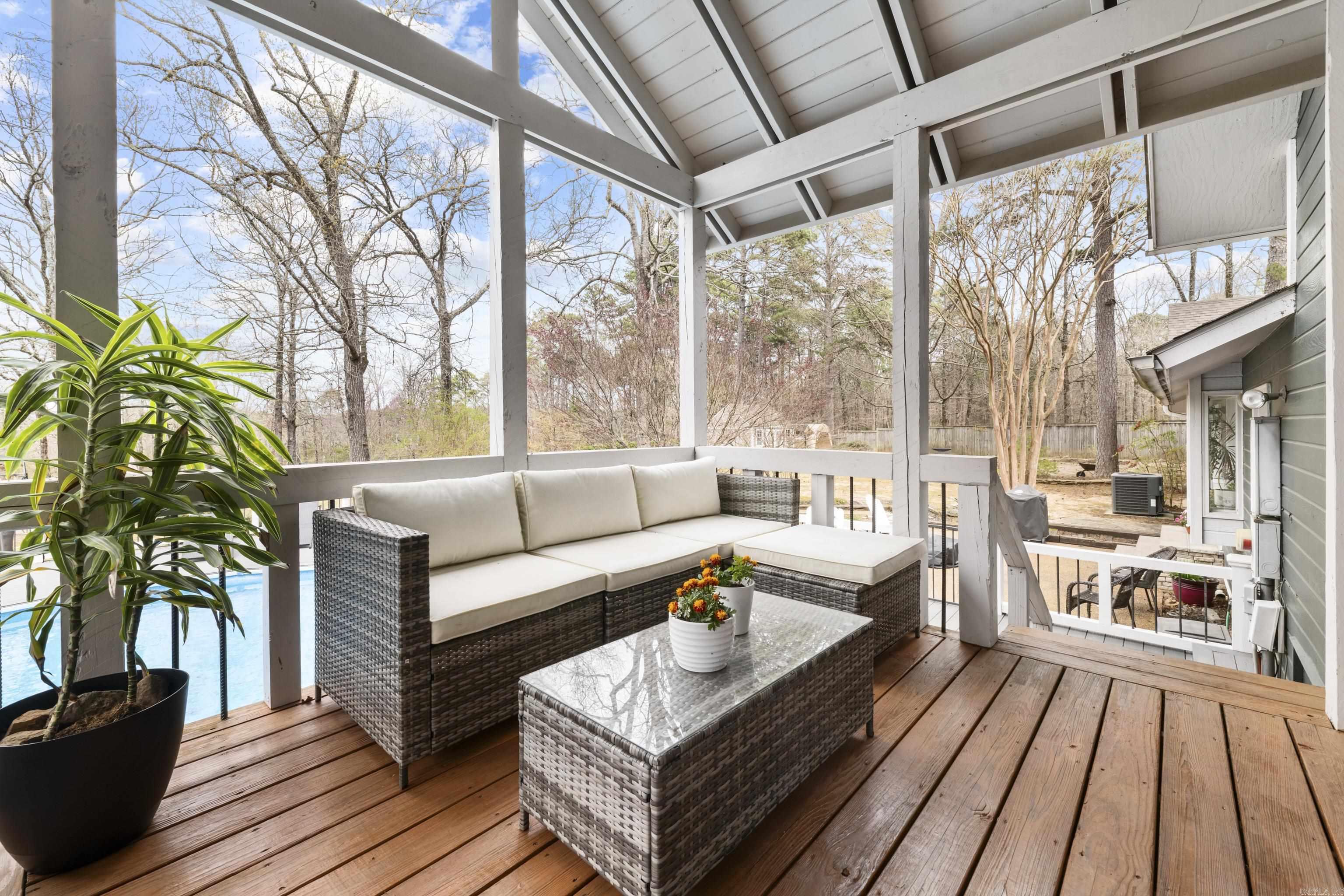 9  Robinwood Cove  Dr.  Heber Springs, AR