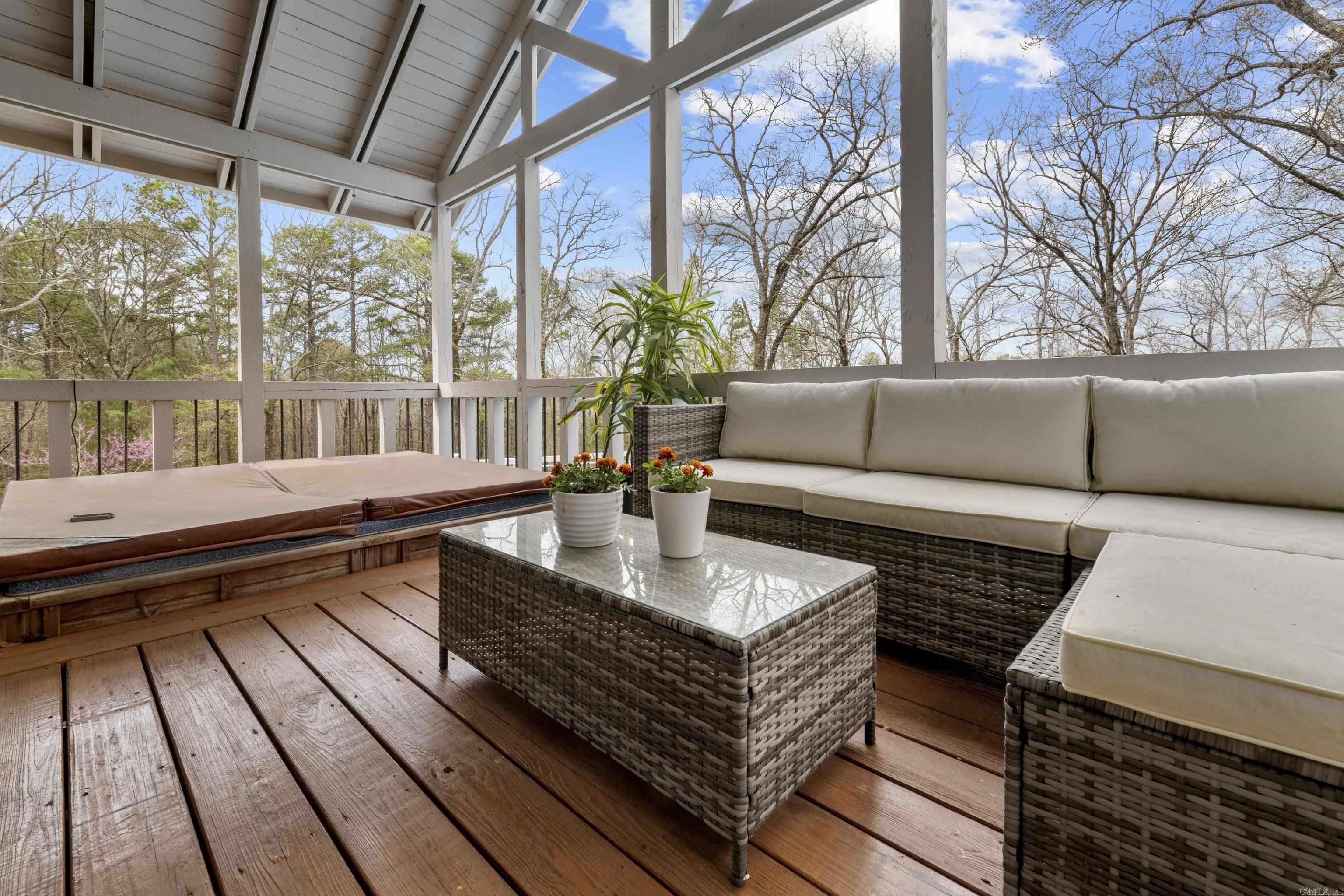 9  Robinwood Cove  Dr.  Heber Springs, AR
