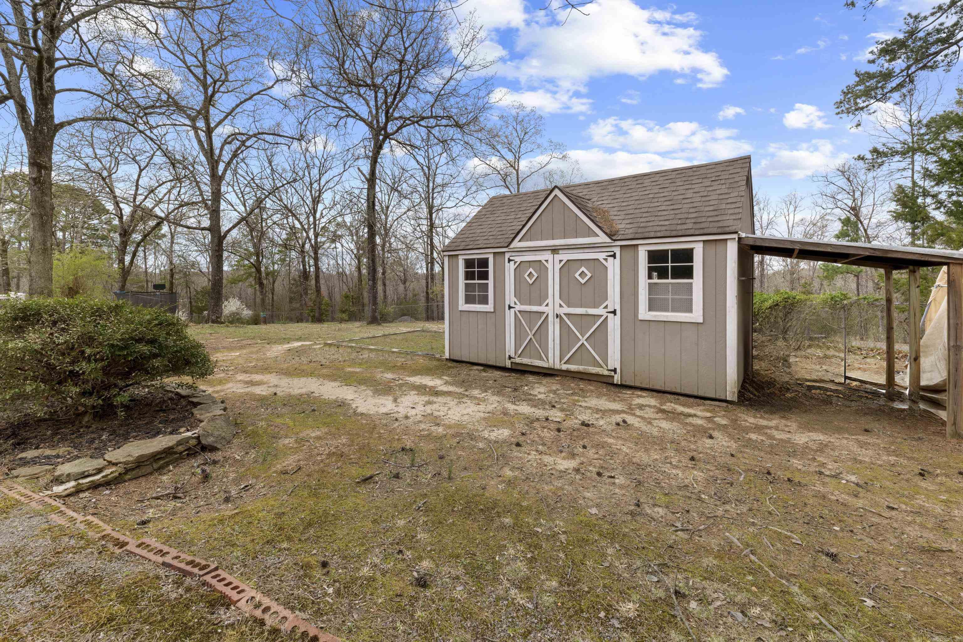 9  Robinwood Cove  Dr.  Heber Springs, AR