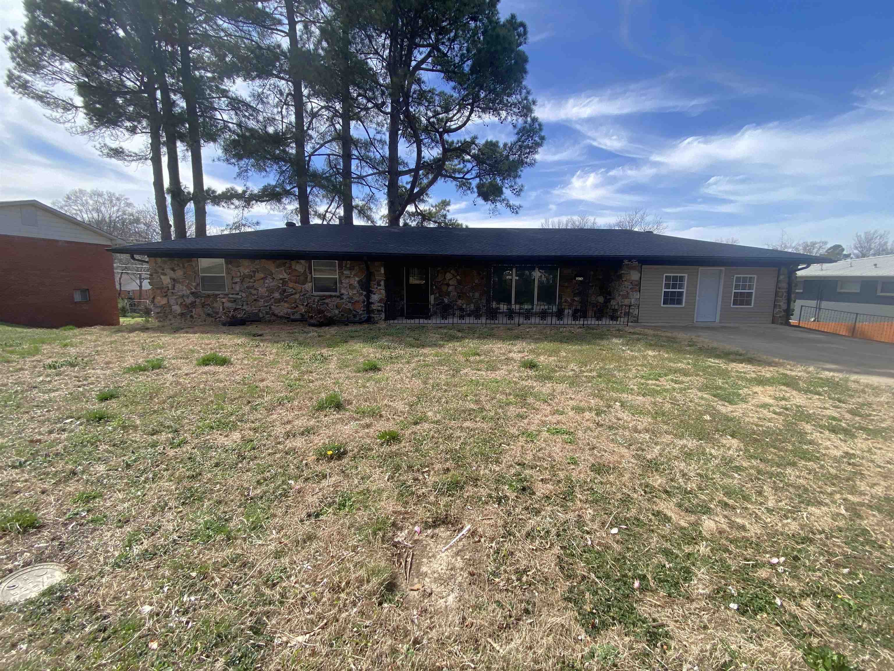 510 N 6 1/2  Paragould, AR