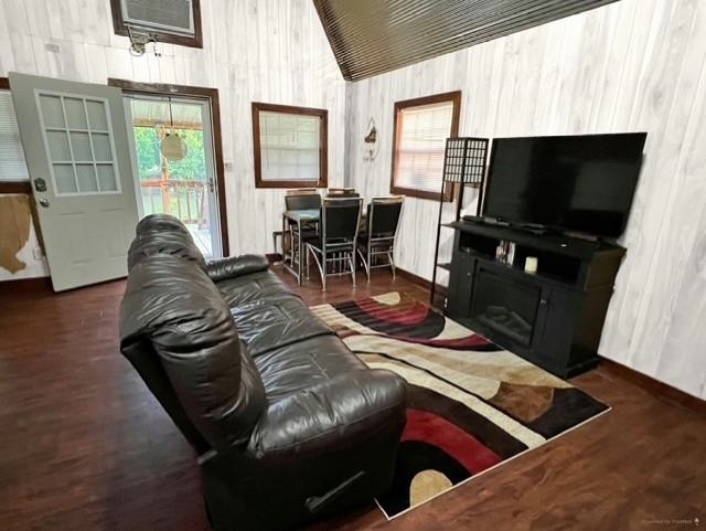 2 Lawrence 1070  Ravenden, AR