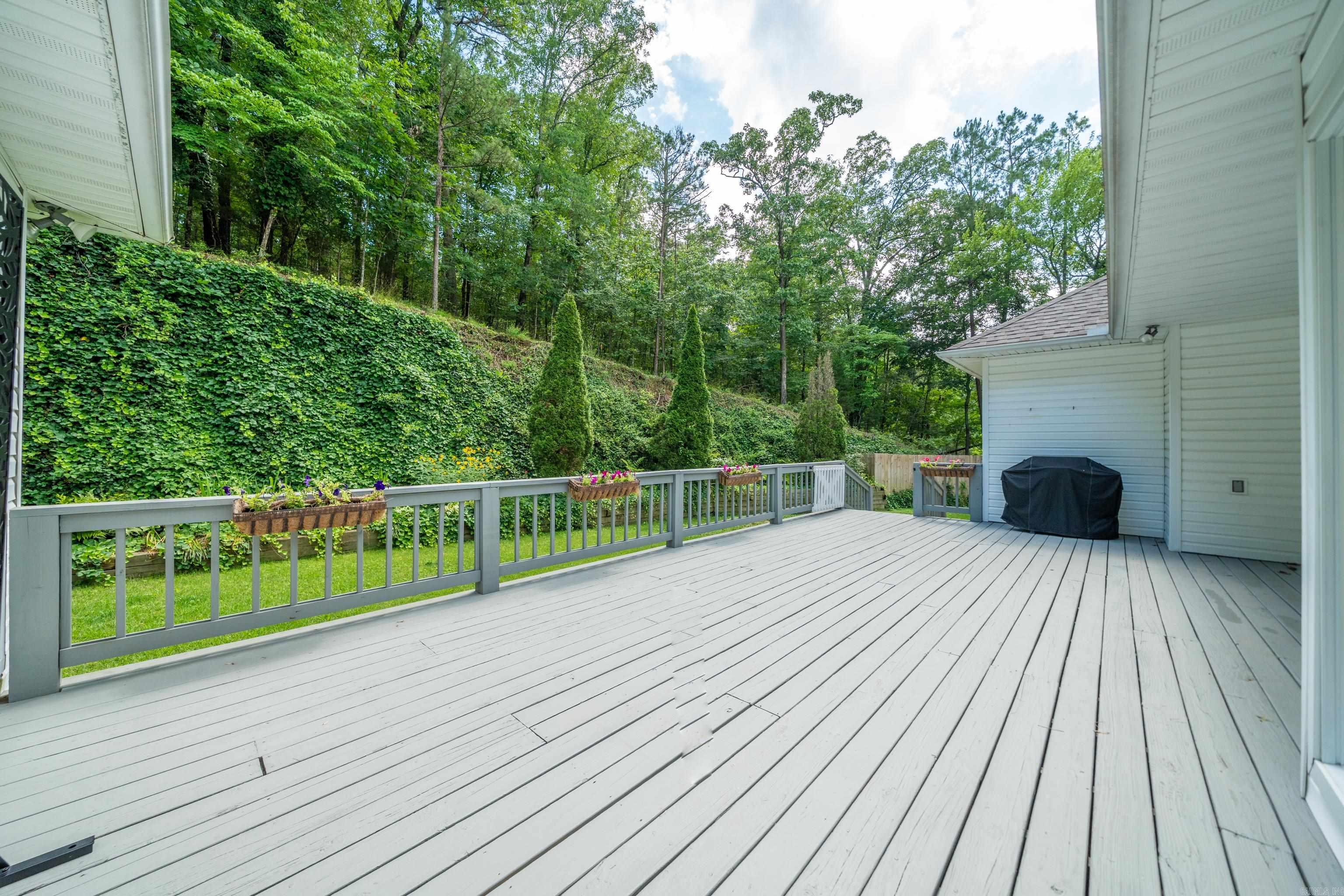106 Ravenwood Place  Hot Springs, AR
