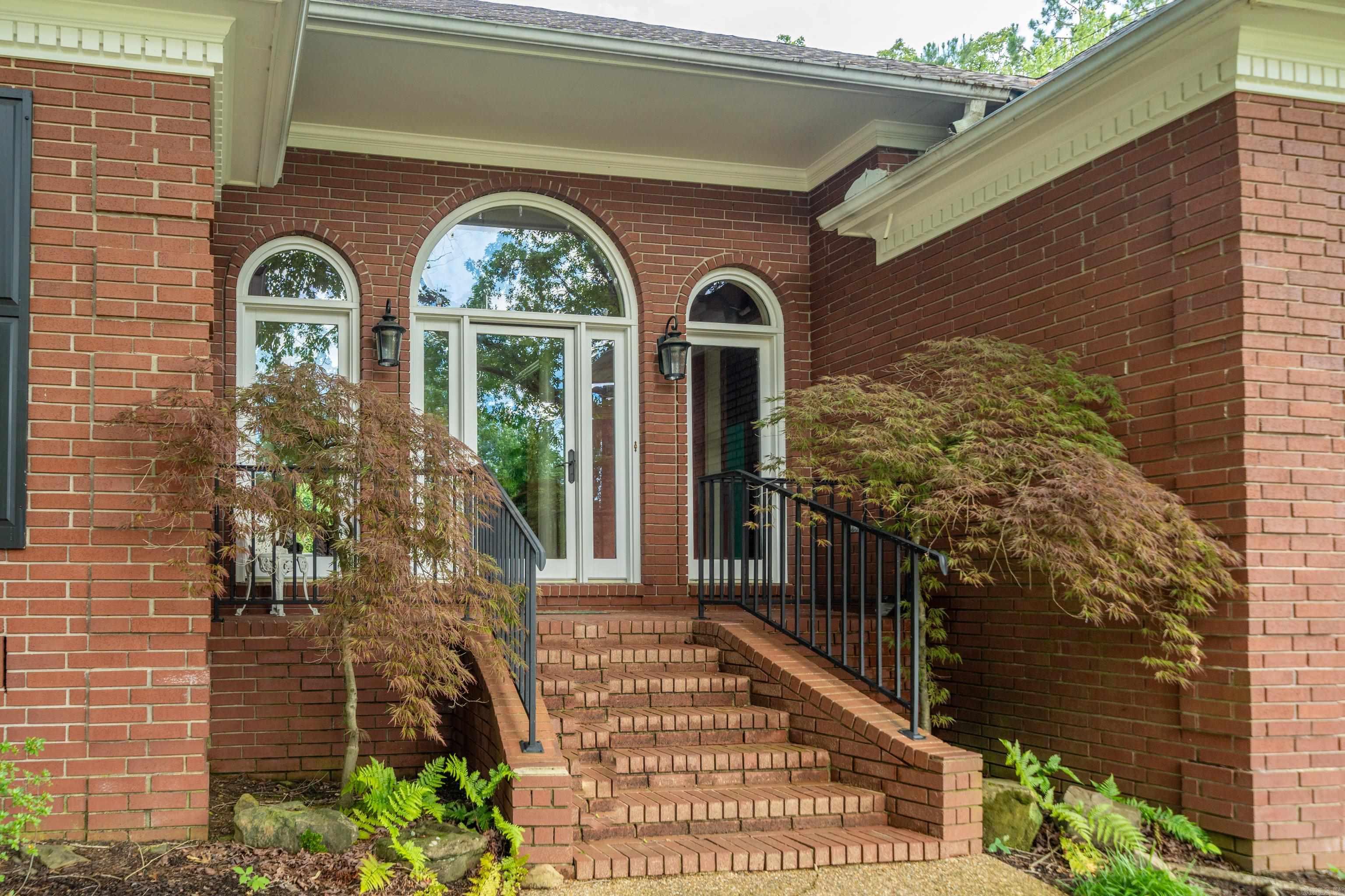 106 Ravenwood Place  Hot Springs, AR