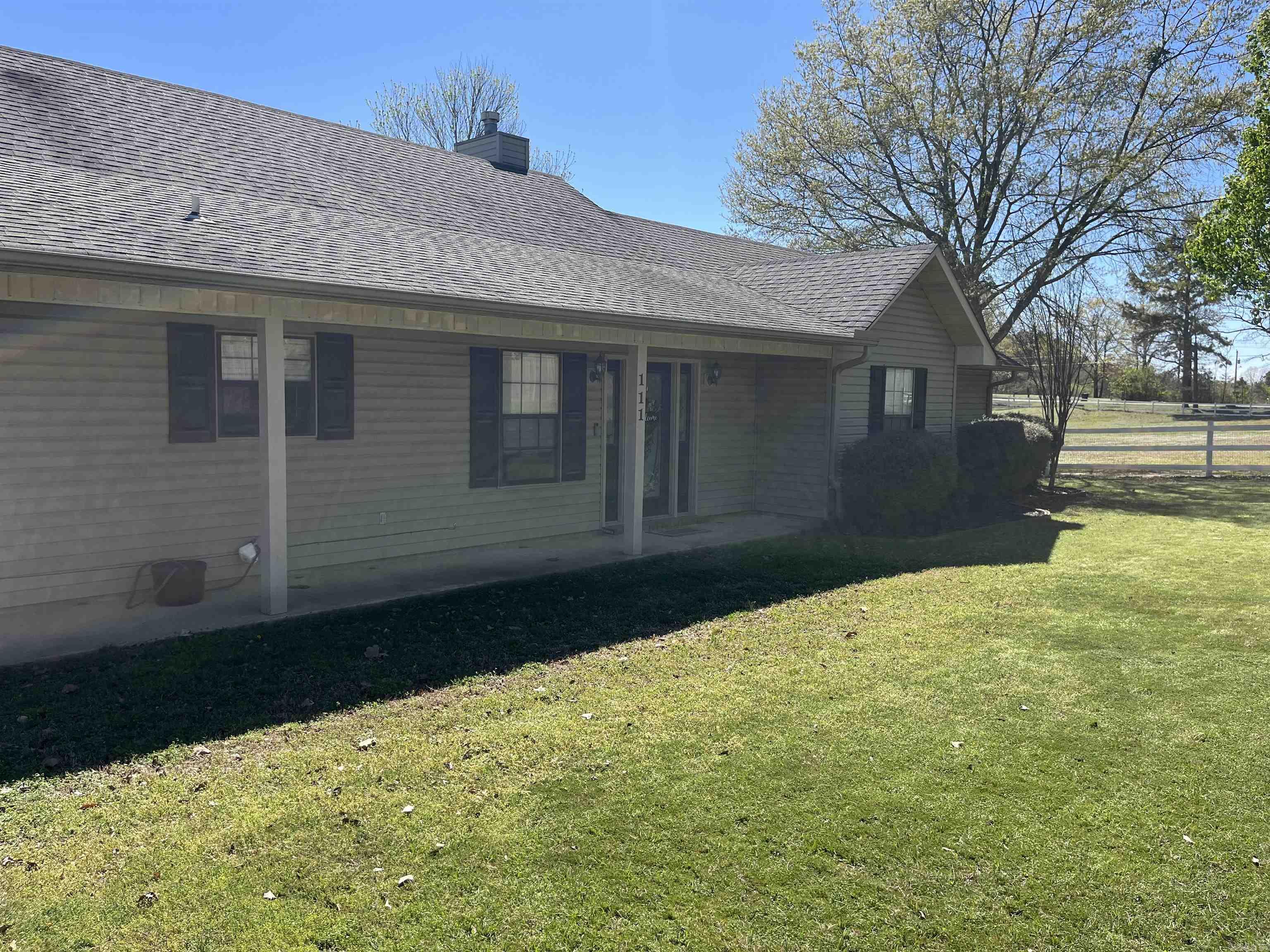 111 Berry Lane Monticello, AR 71655