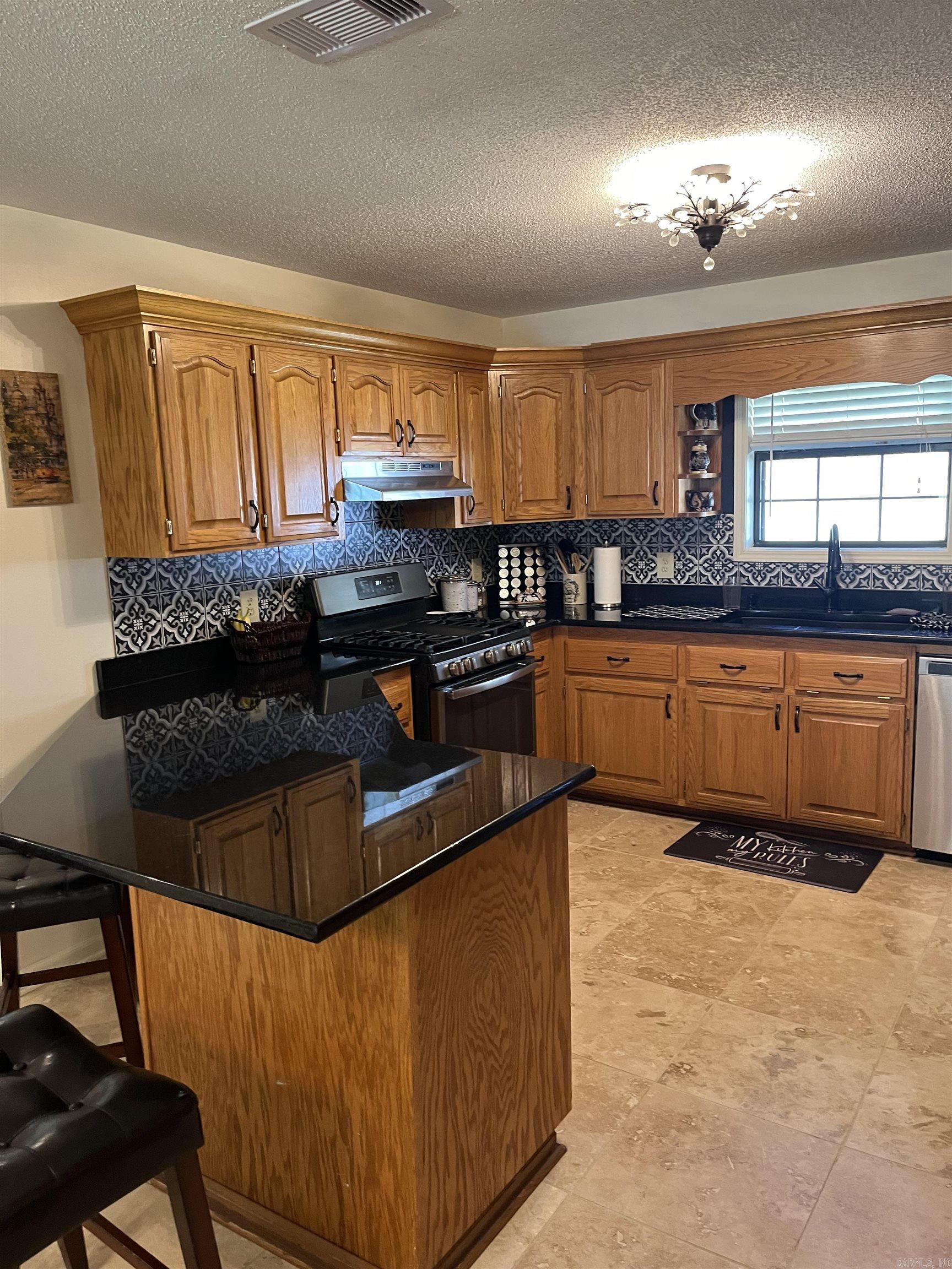 111 Berry Lane Monticello, AR 71655