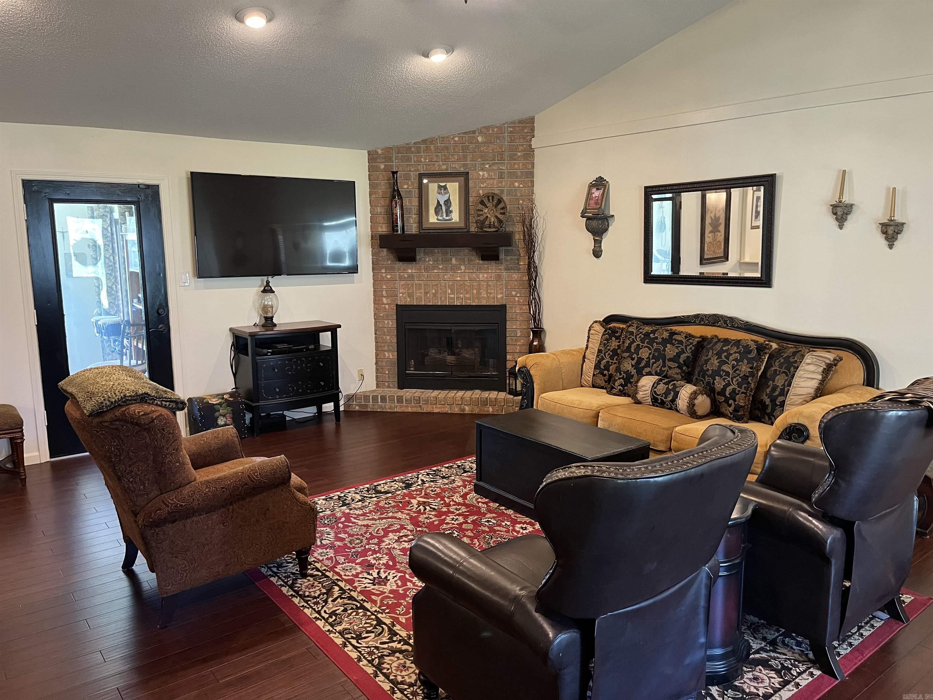 111 Berry Lane Monticello, AR 71655