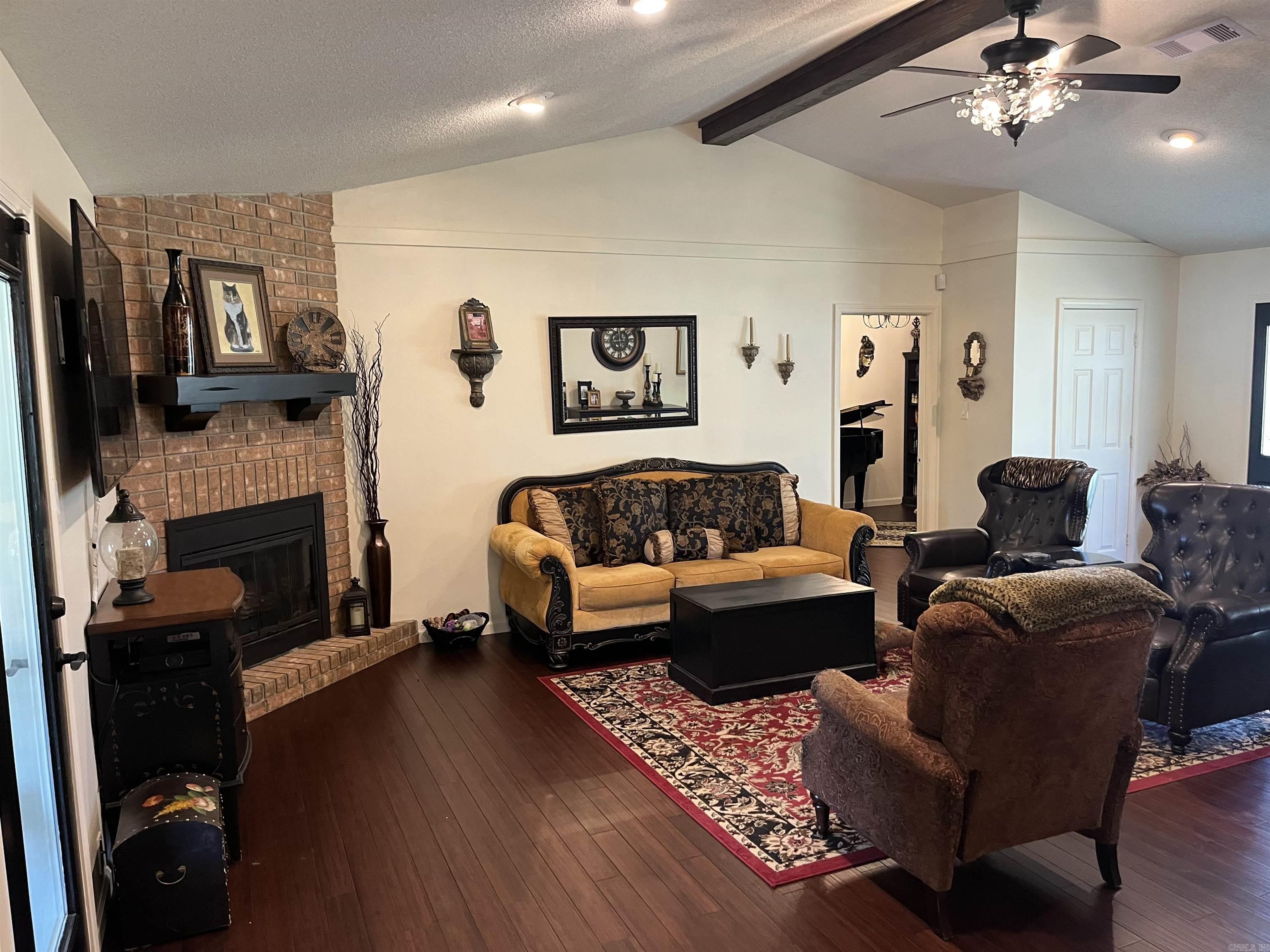 111 Berry Lane Monticello, AR 71655