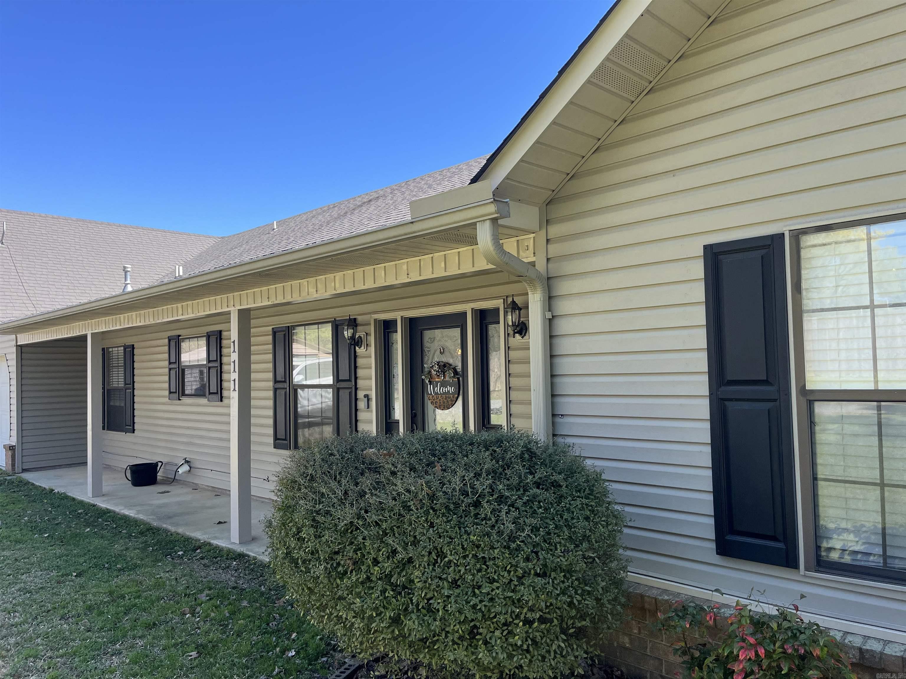 111 Berry Lane Monticello, AR 71655