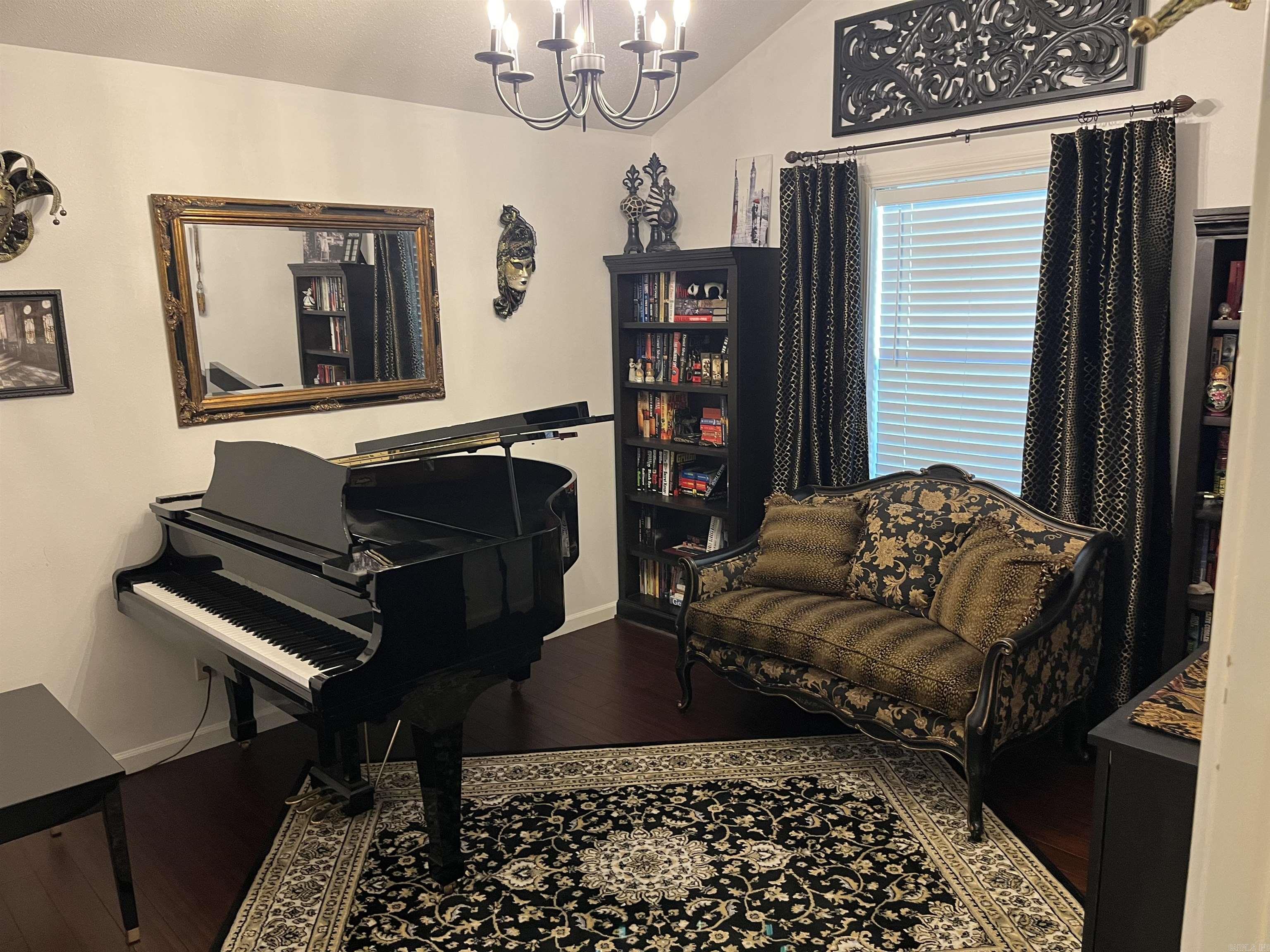 111 Berry Lane Monticello, AR 71655