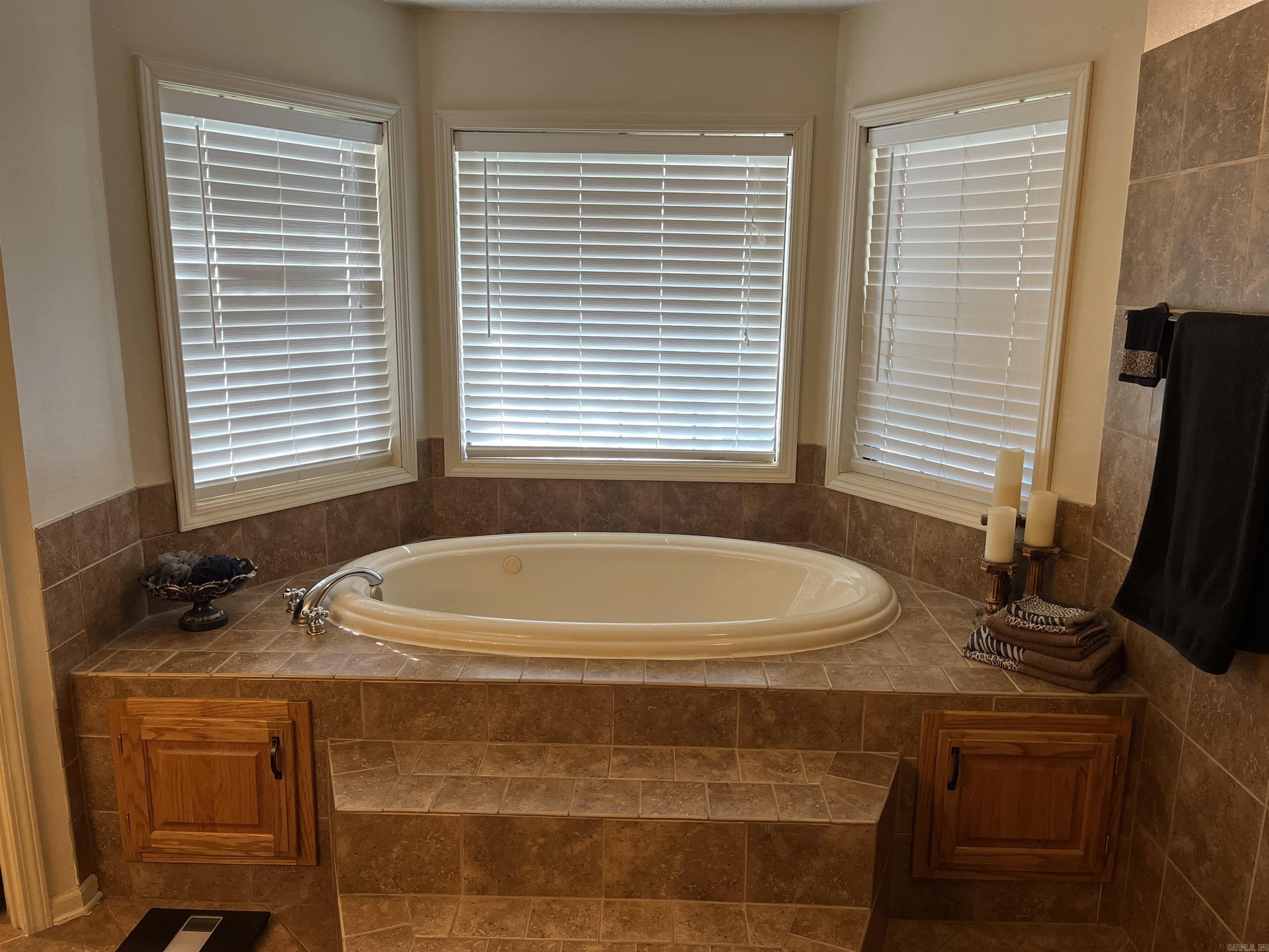 111 Berry Lane Monticello, AR 71655