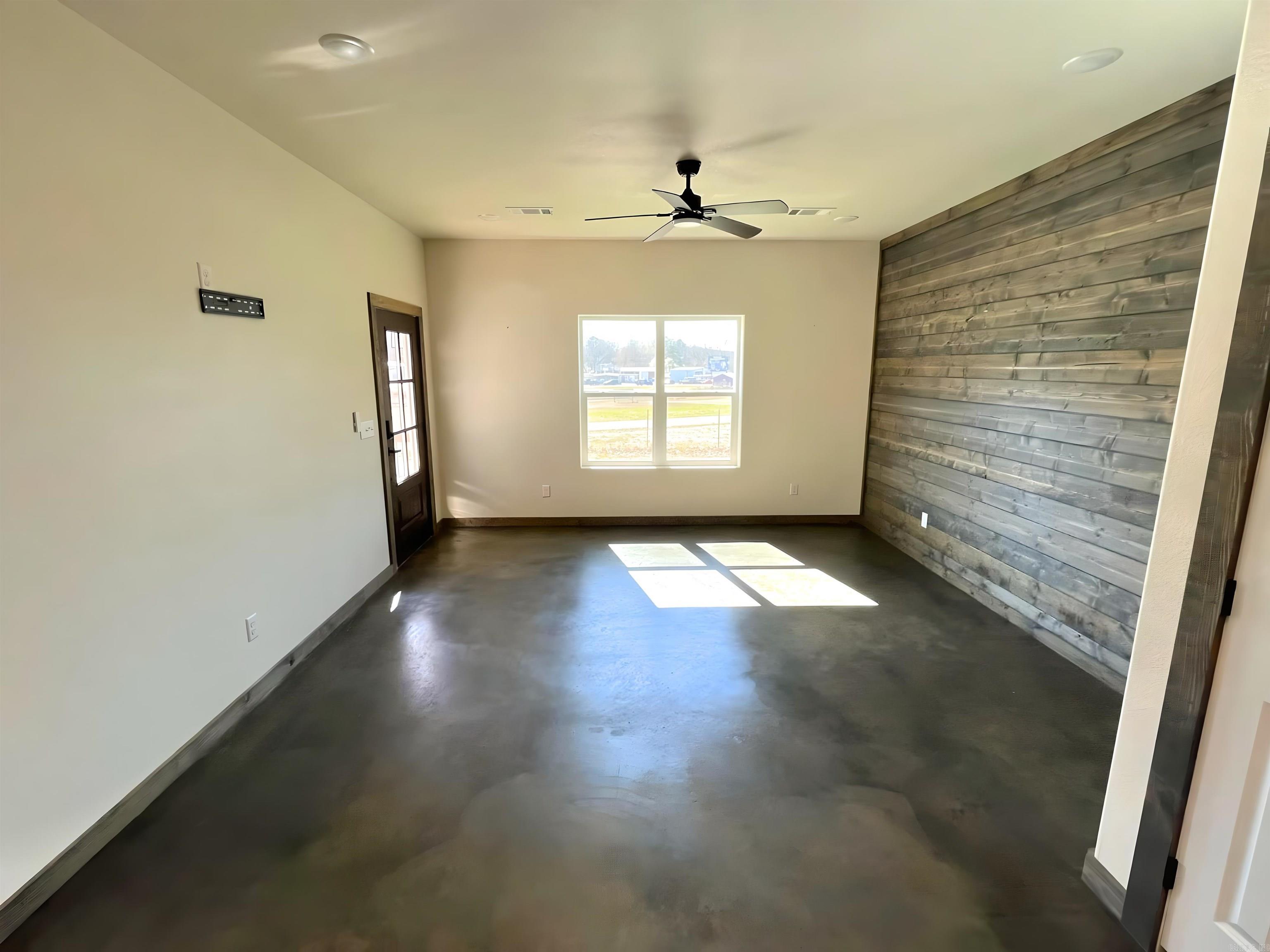 711  Ninth St.  Mena, AR