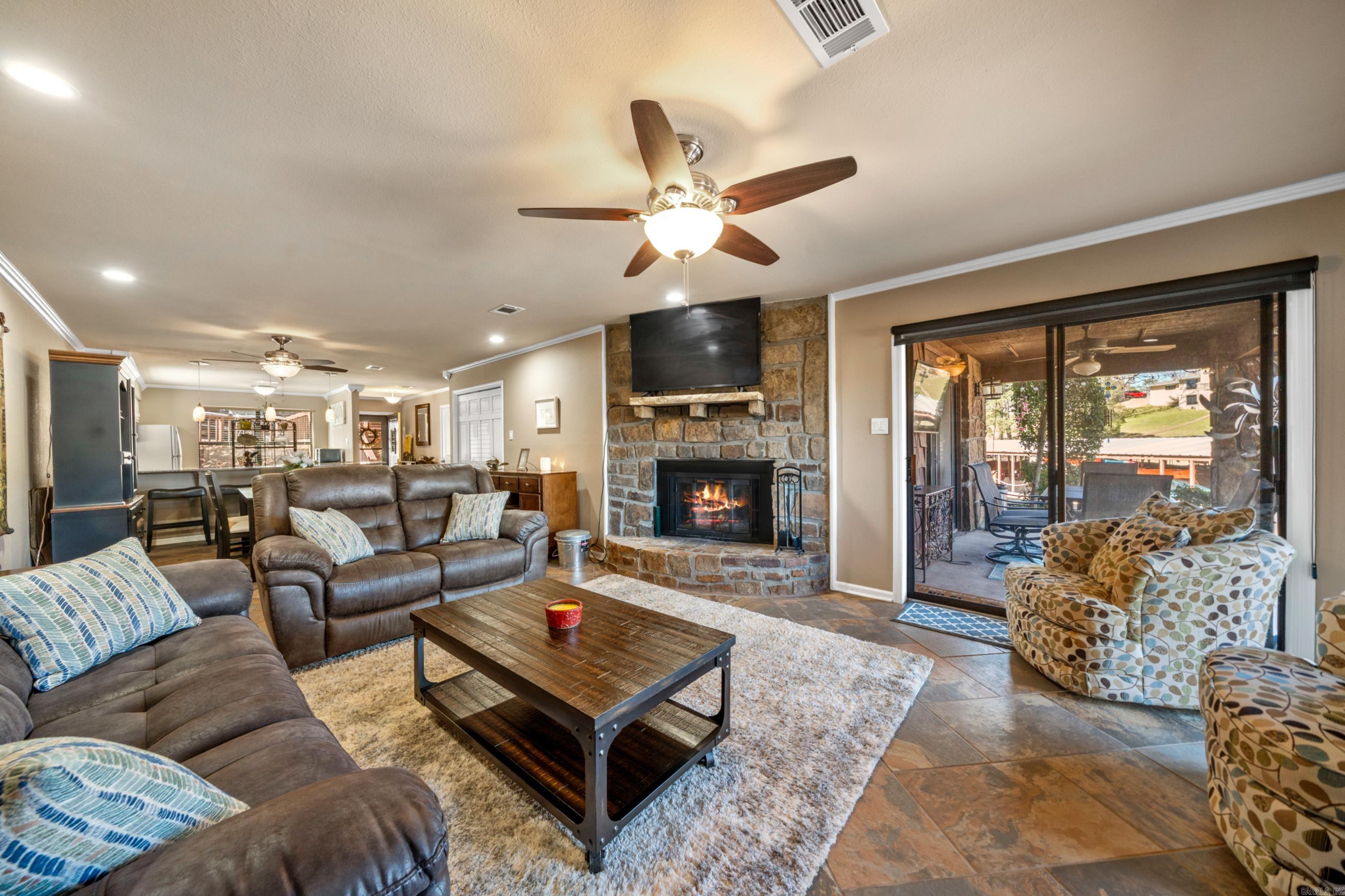 1412  Airport  Hot Springs, AR