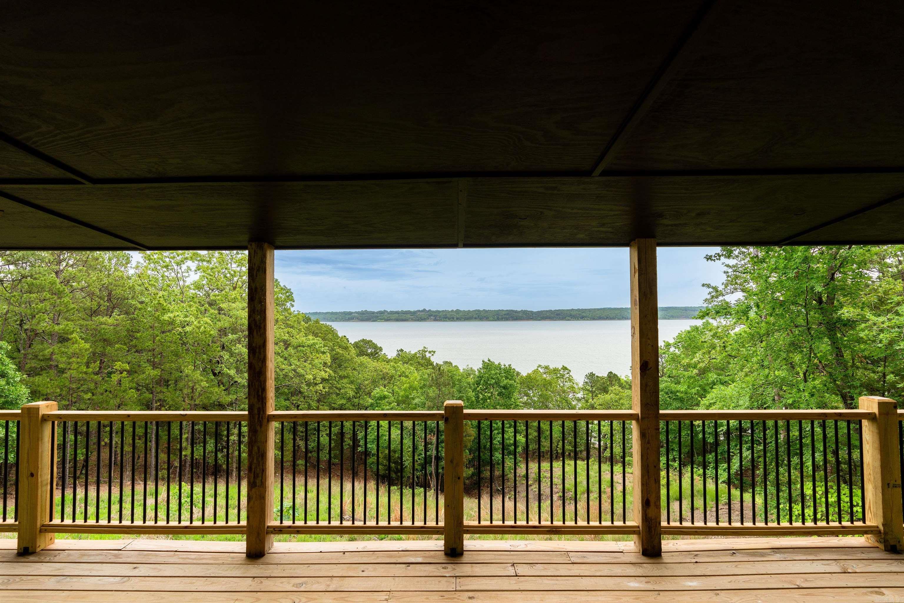 31  Farris Landing  Quitman, AR