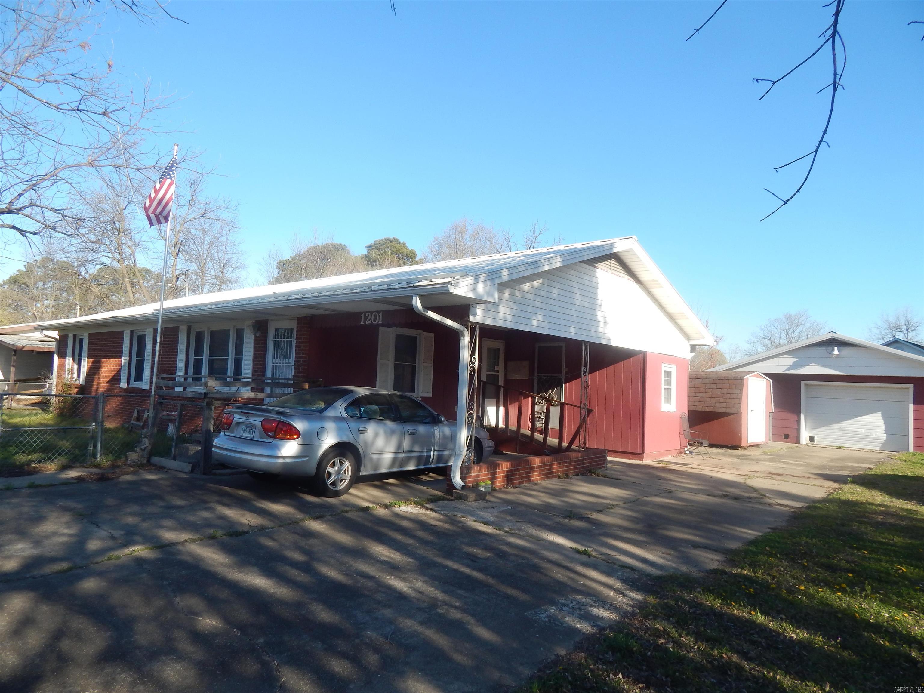 1201 E COURT ST  Paragould, AR