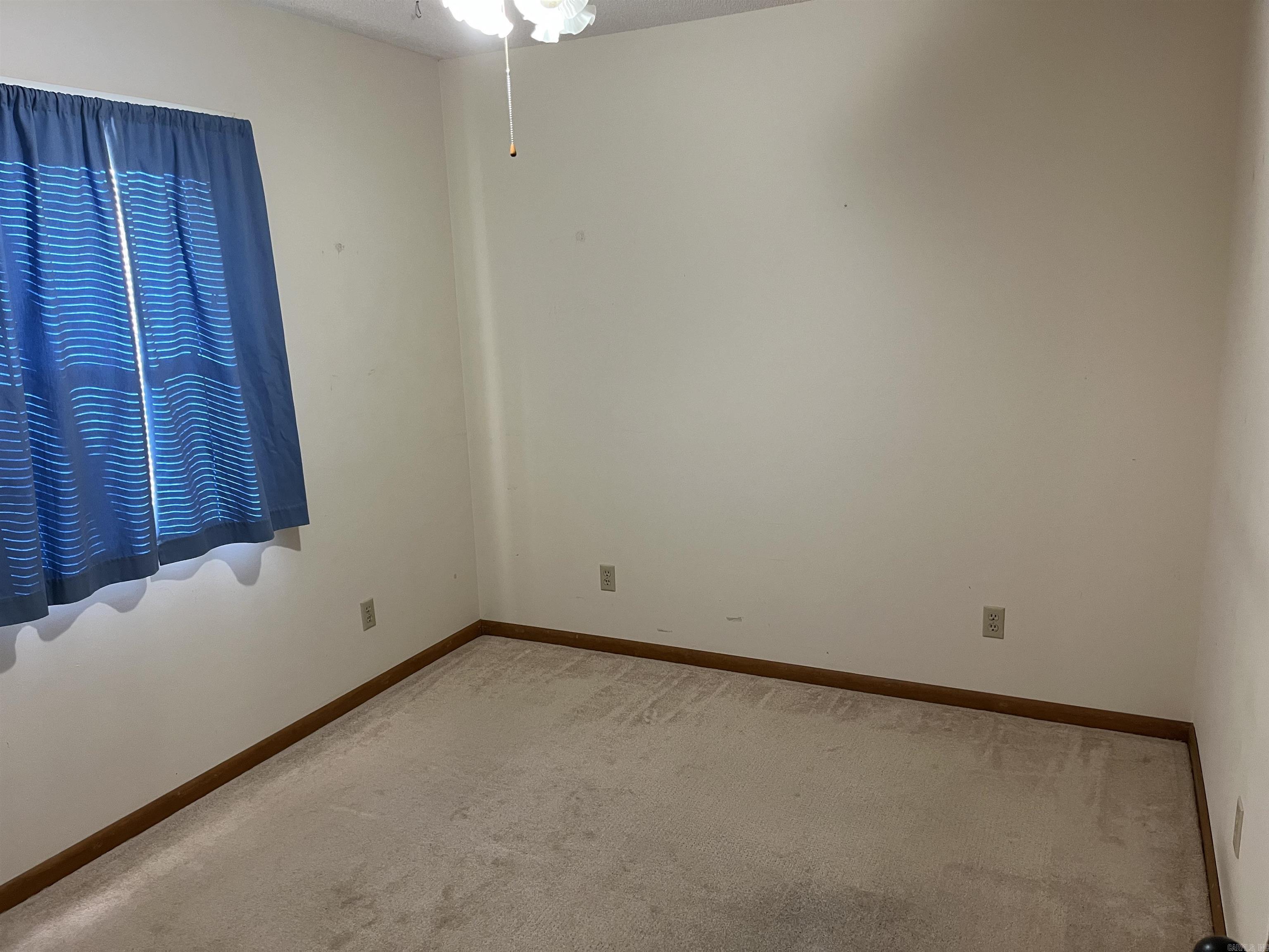908  Park  Mountain View, AR