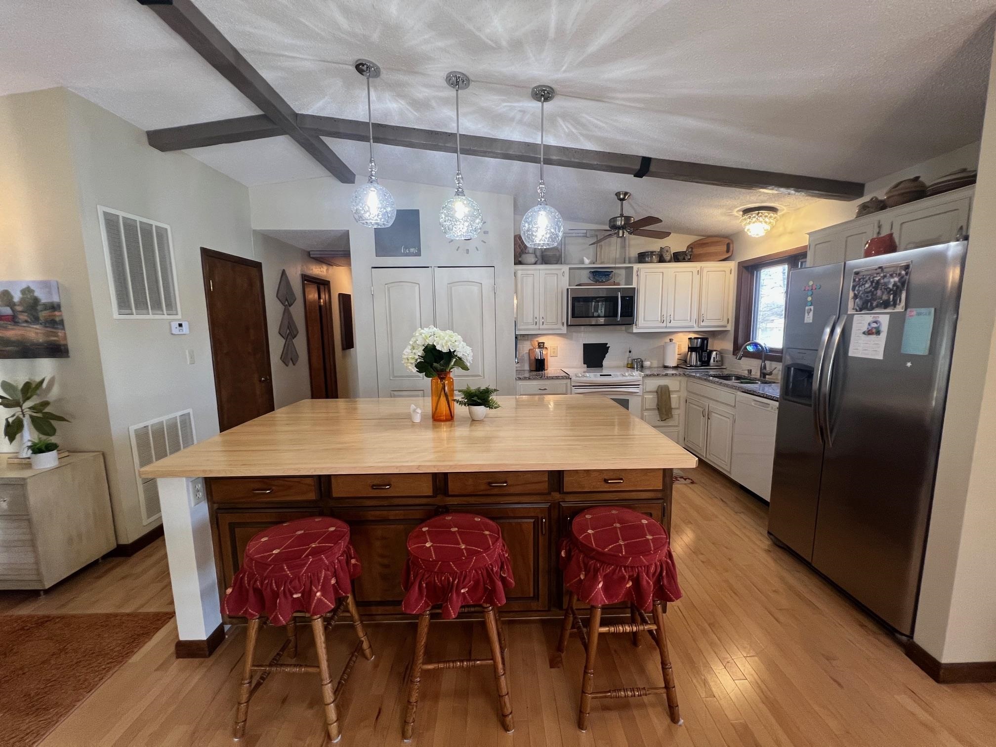 1104  Pearl  Horseshoe Bend, AR