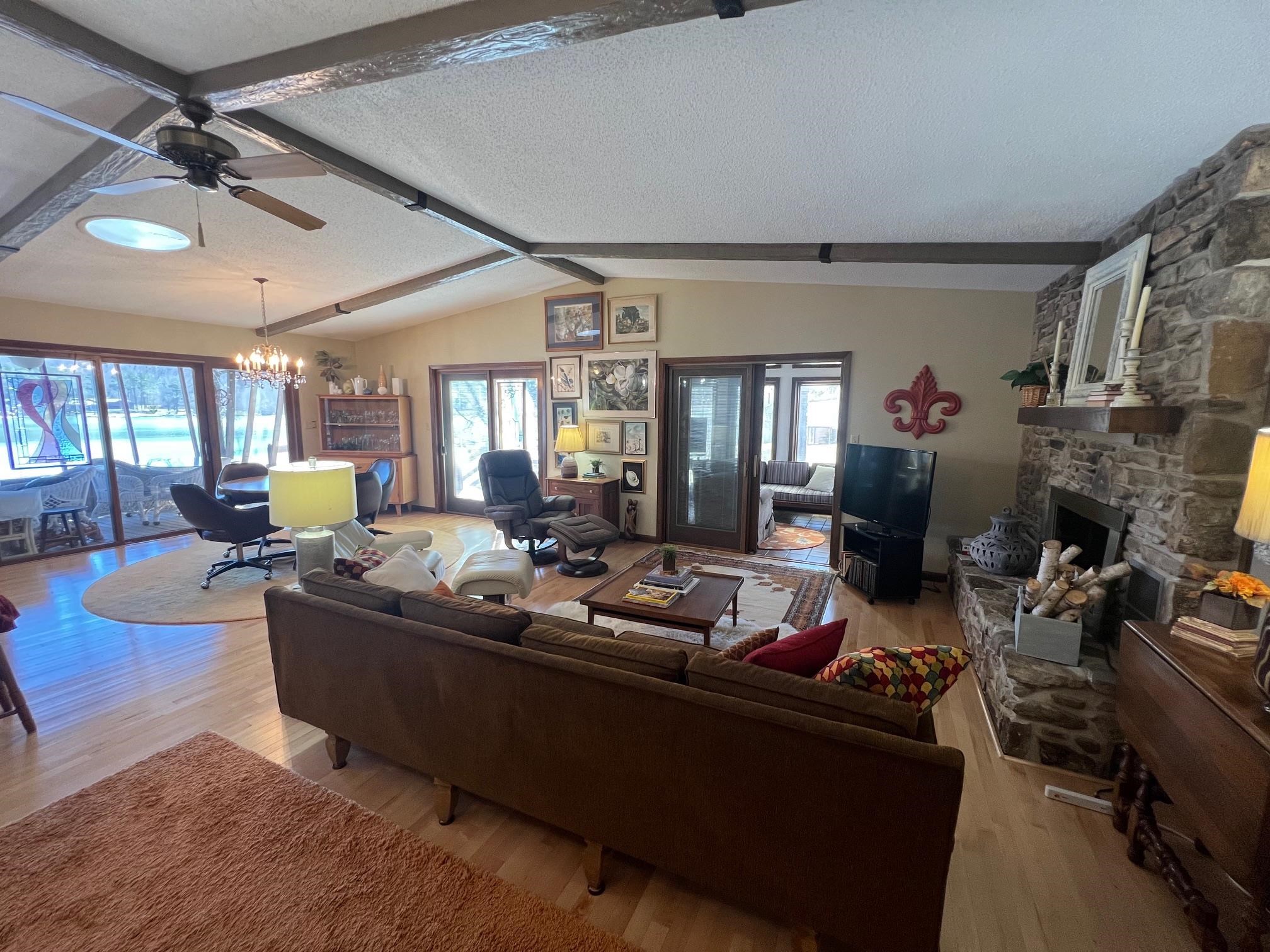 1104  Pearl  Horseshoe Bend, AR