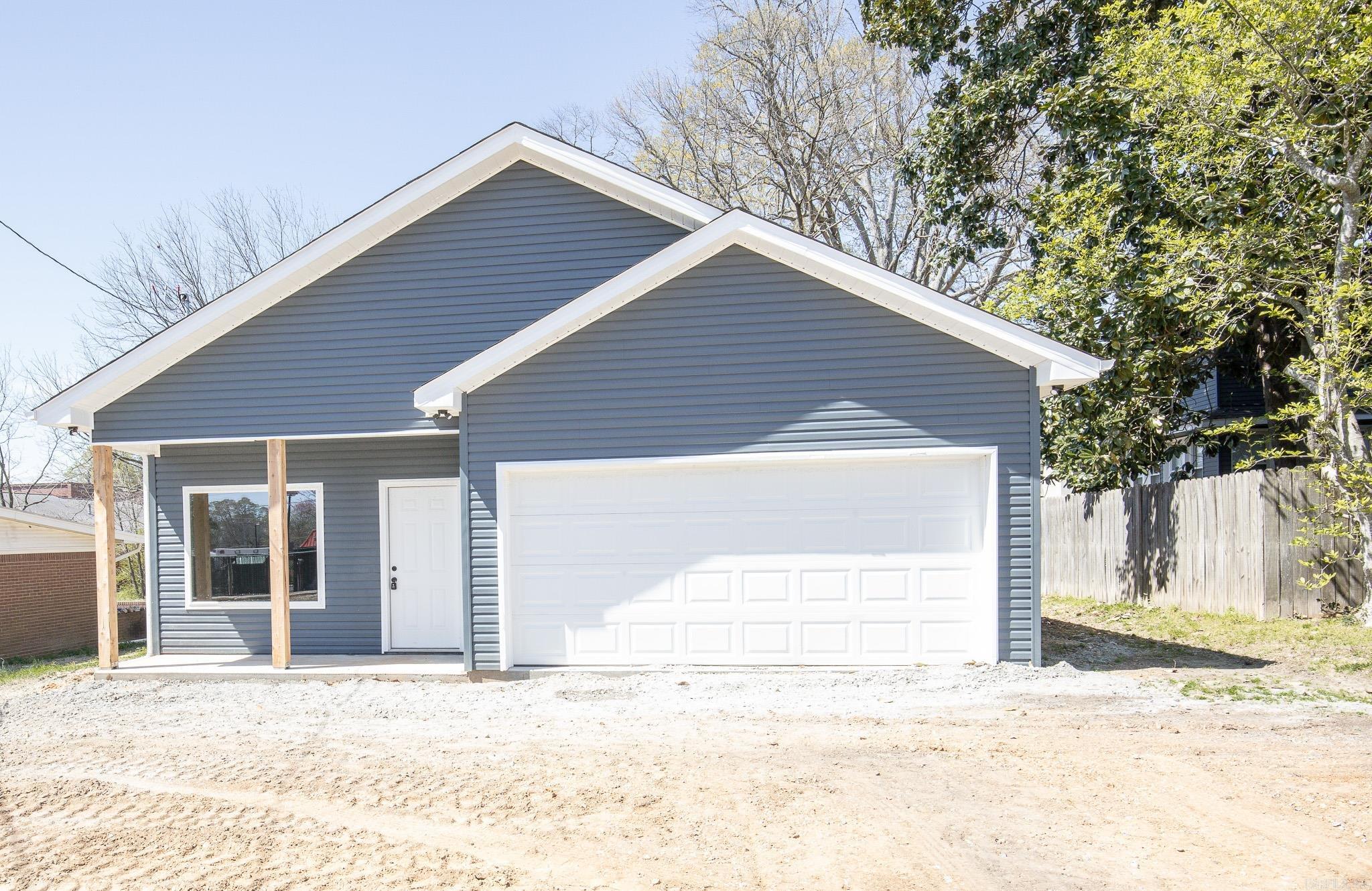 205 N main  Sheridan, AR