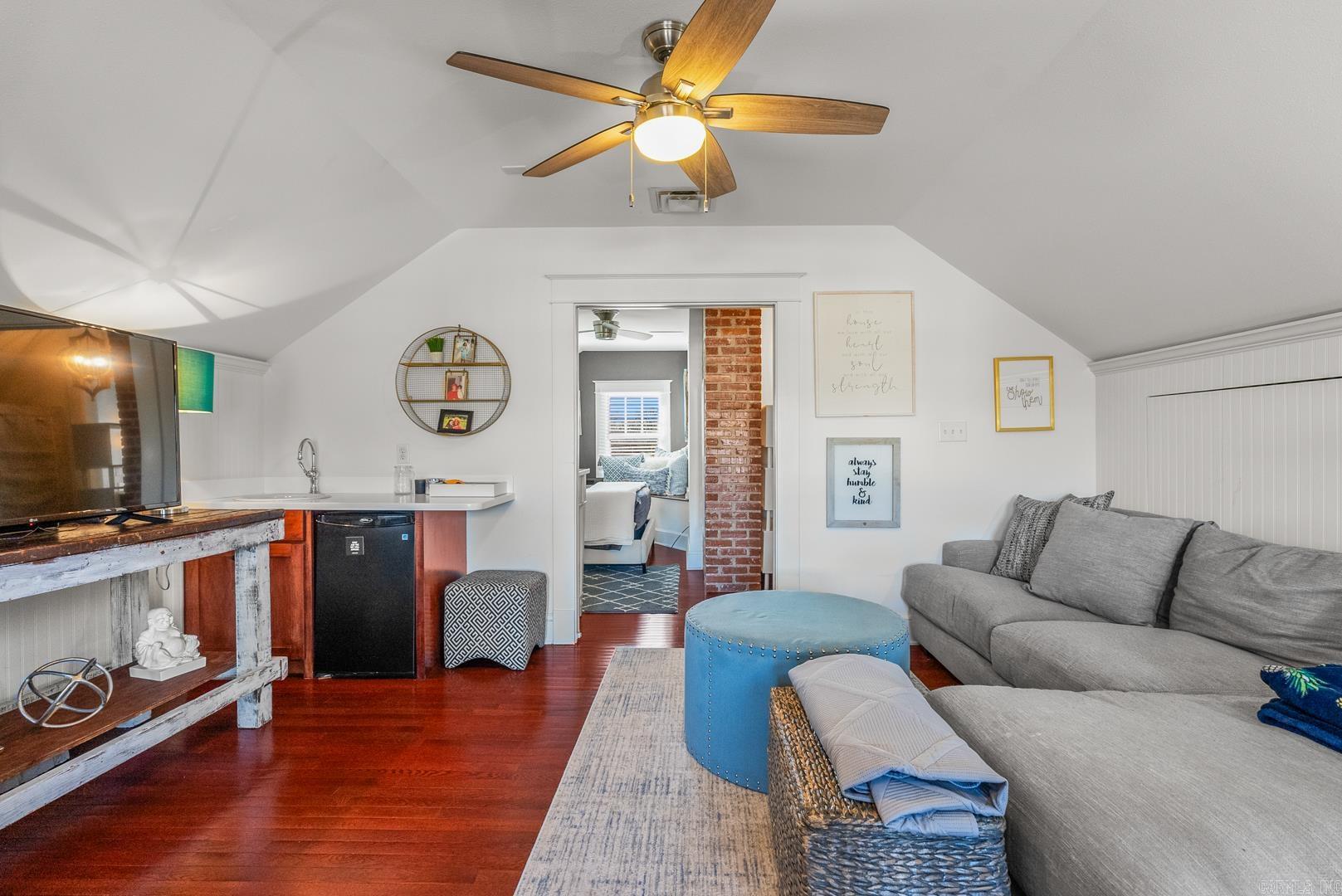 2205 S Arch  Little Rock, AR