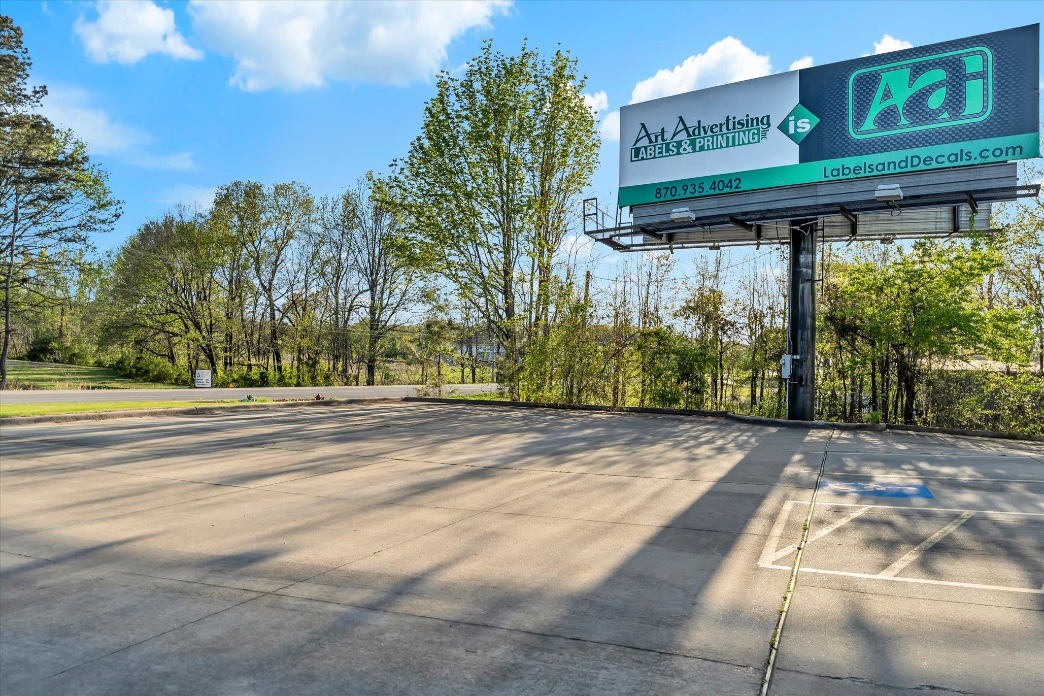 2300 W Washington  Jonesboro, AR