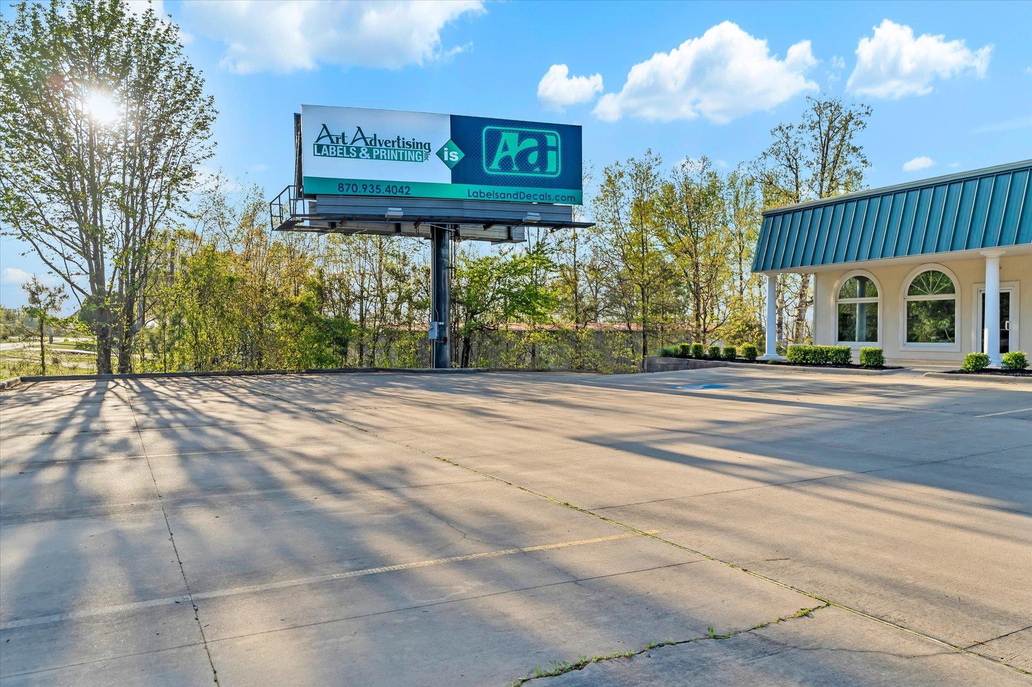 2300 W Washington  Jonesboro, AR
