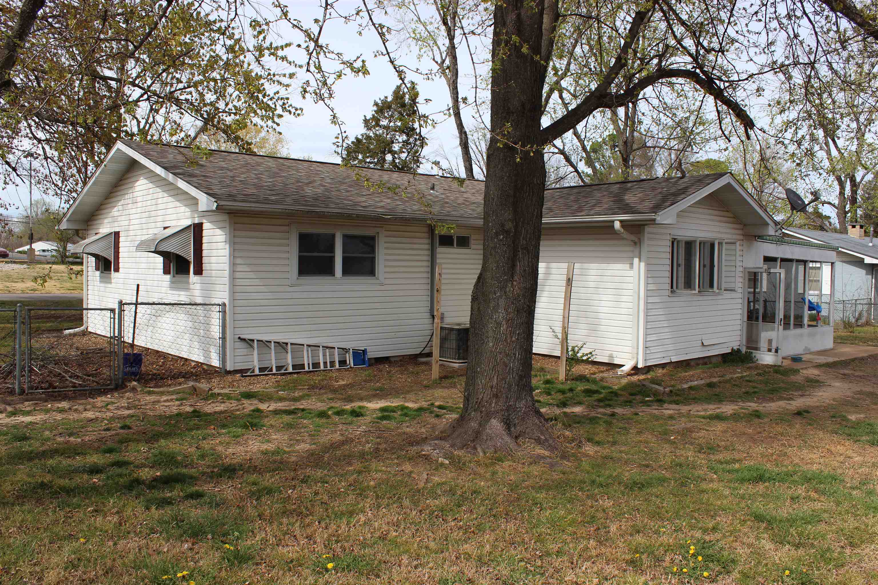 508  Spring Street  Mountain Home, AR