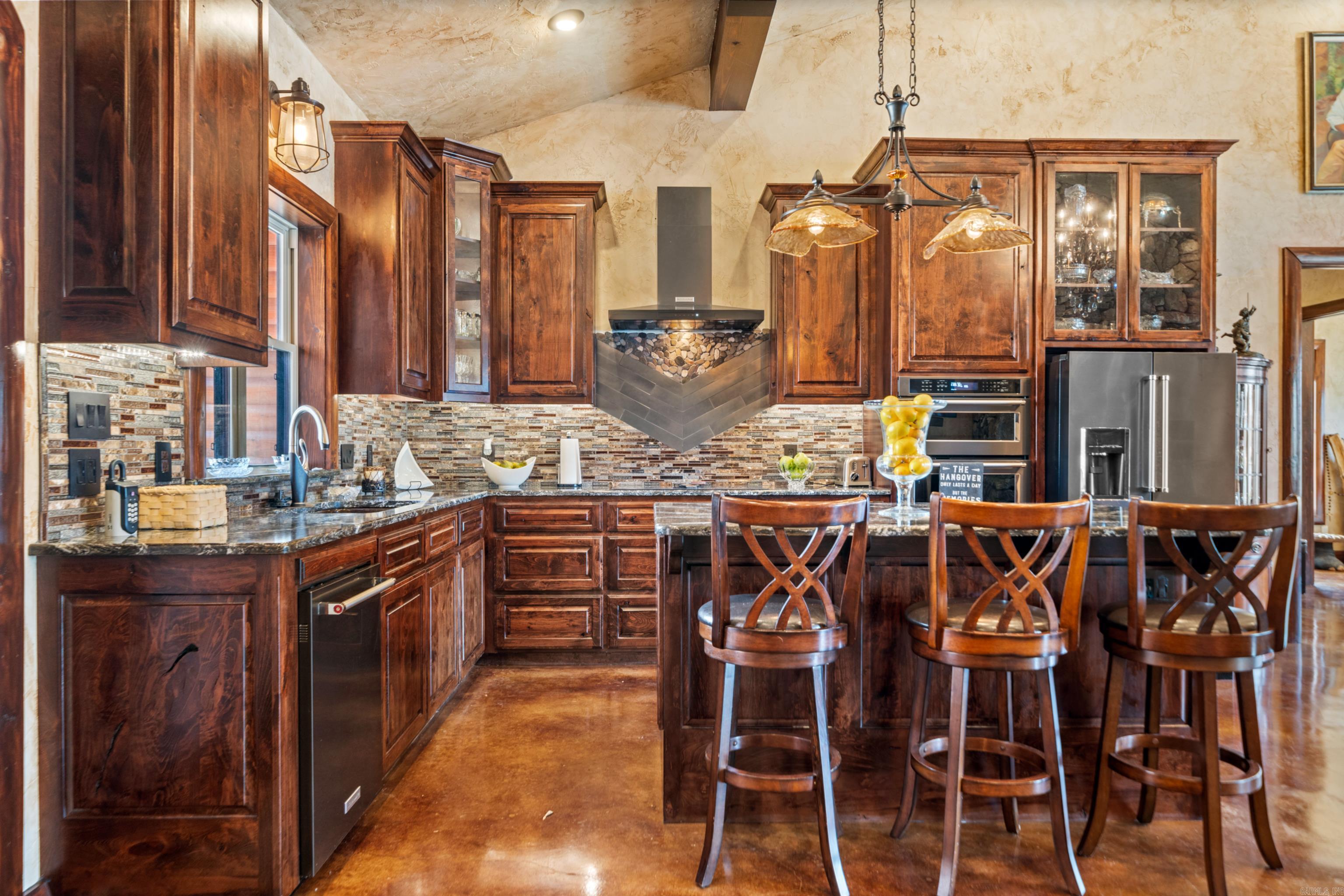 168  Golden Oak  Hot Springs, AR