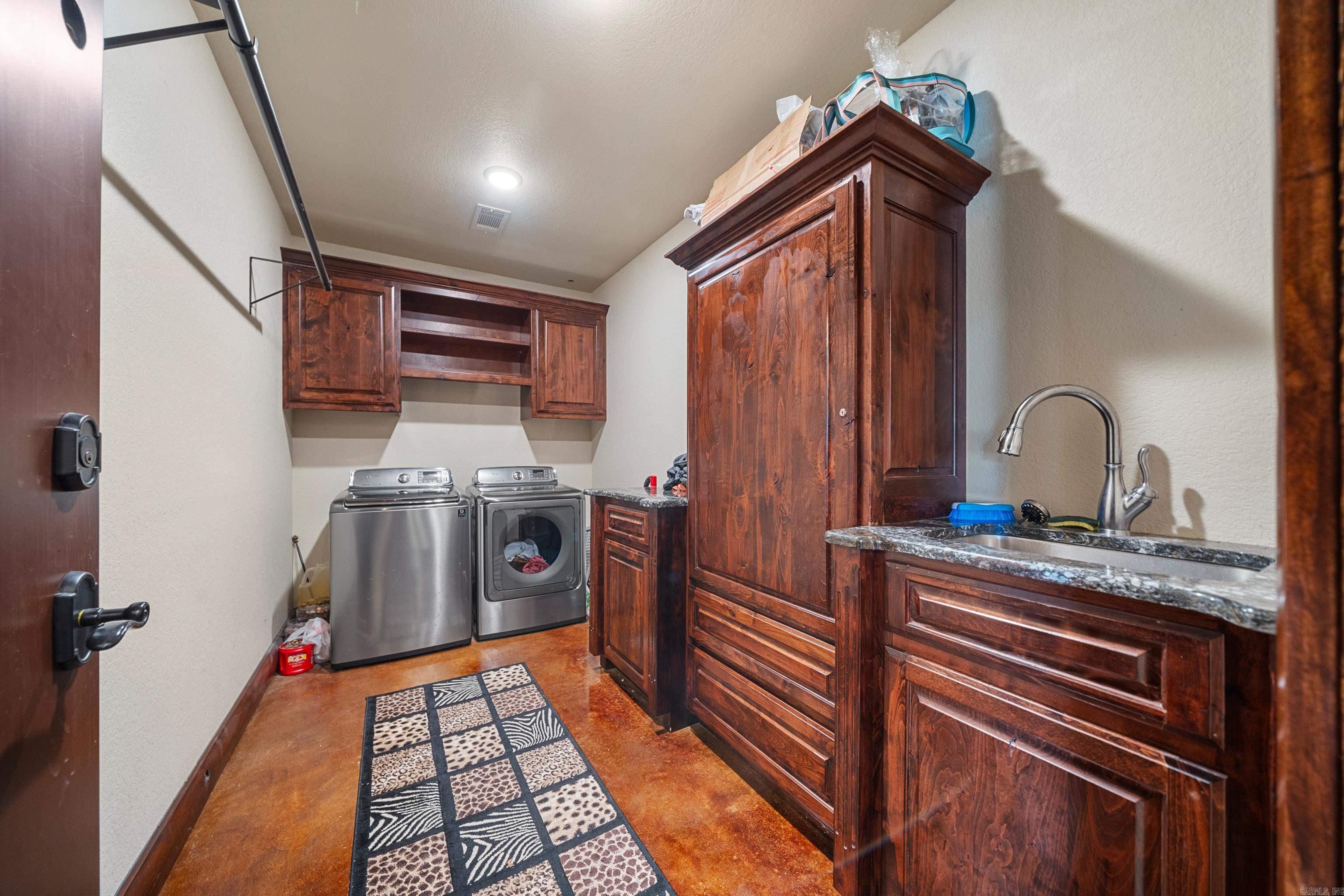 168  Golden Oak  Hot Springs, AR