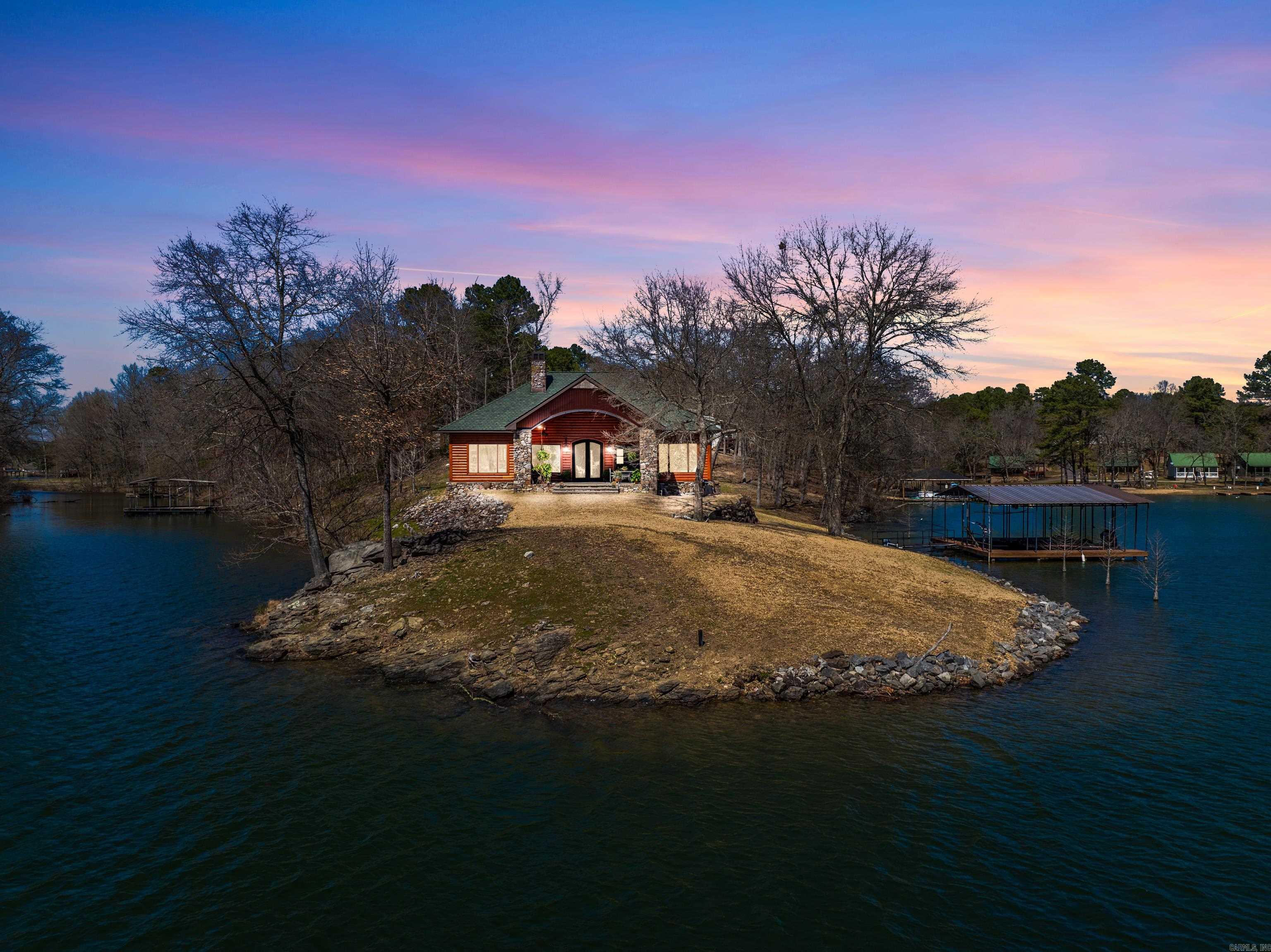 168  Golden Oak  Hot Springs, AR