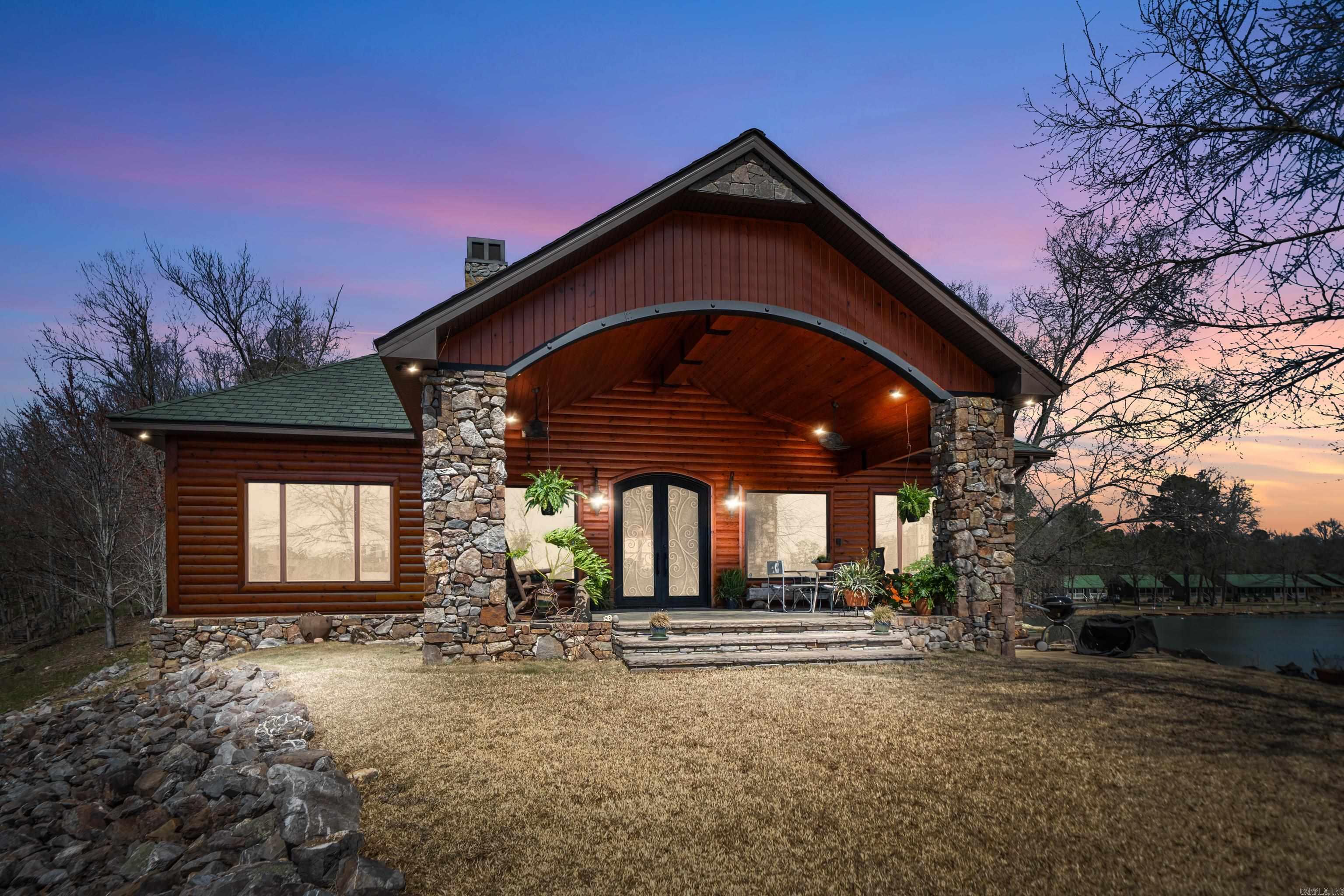 168  Golden Oak  Hot Springs, AR