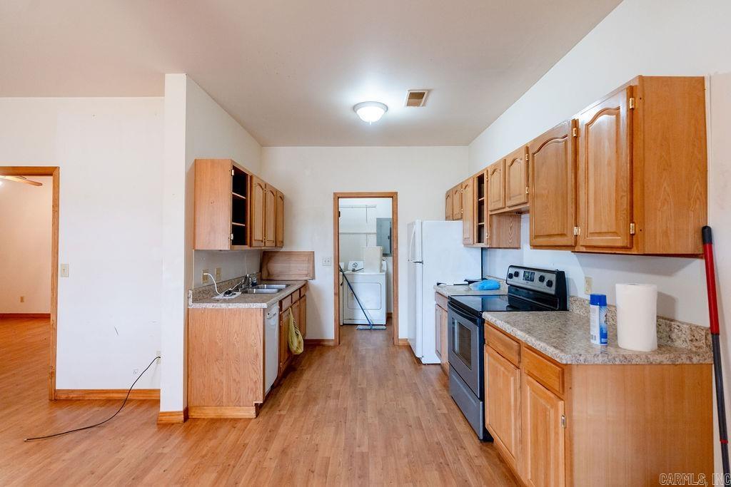 390  Fox Chase  Greers Ferry, AR