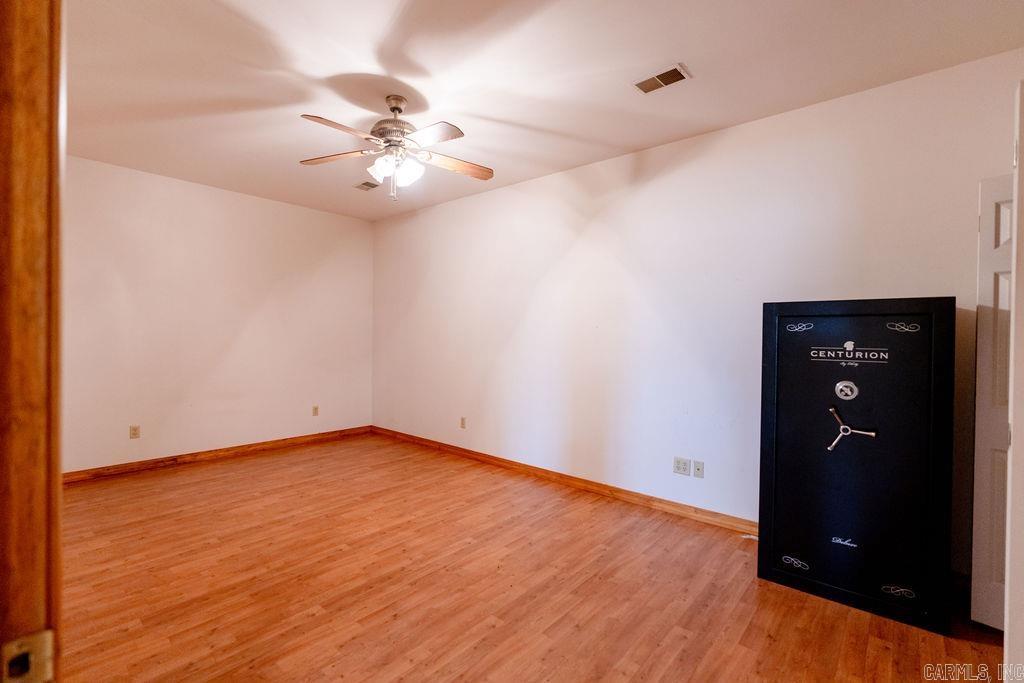 390  Fox Chase  Greers Ferry, AR