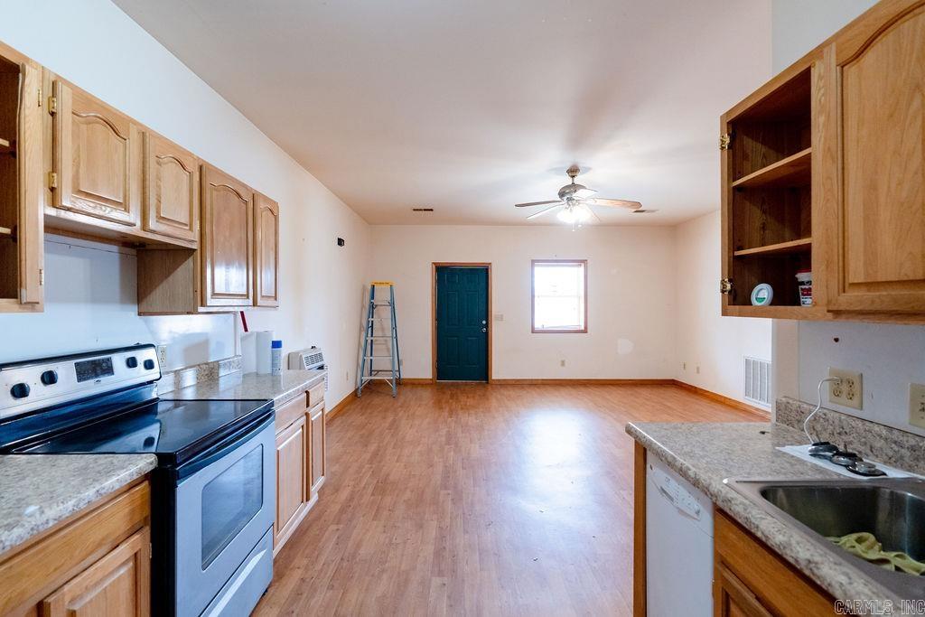390  Fox Chase  Greers Ferry, AR