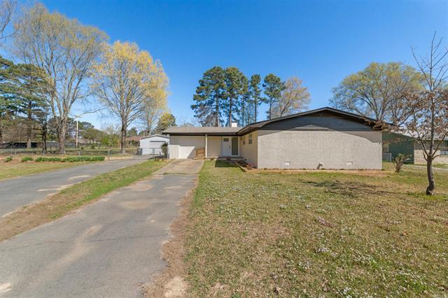 1200  Quince Hill  Jacksonville, AR