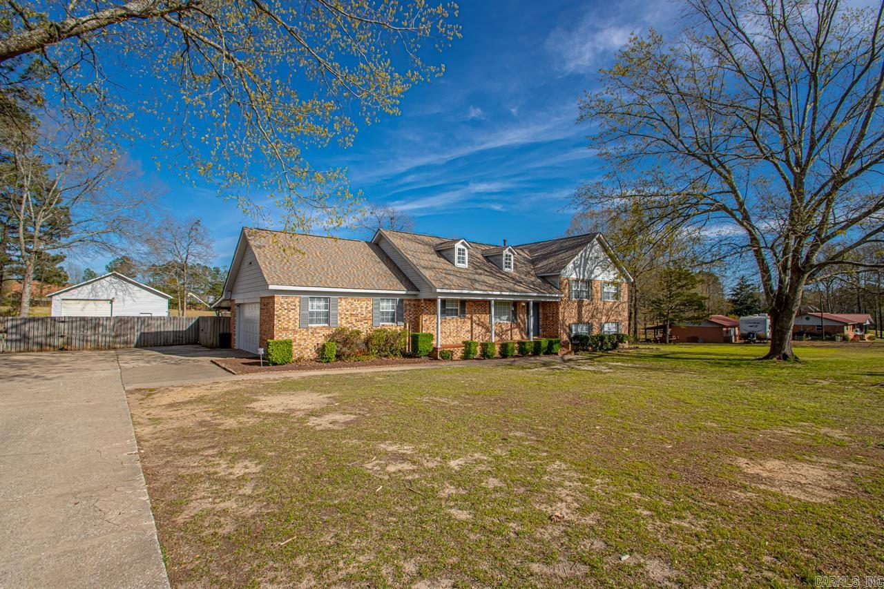 702 N Briarwood  Sheridan, AR