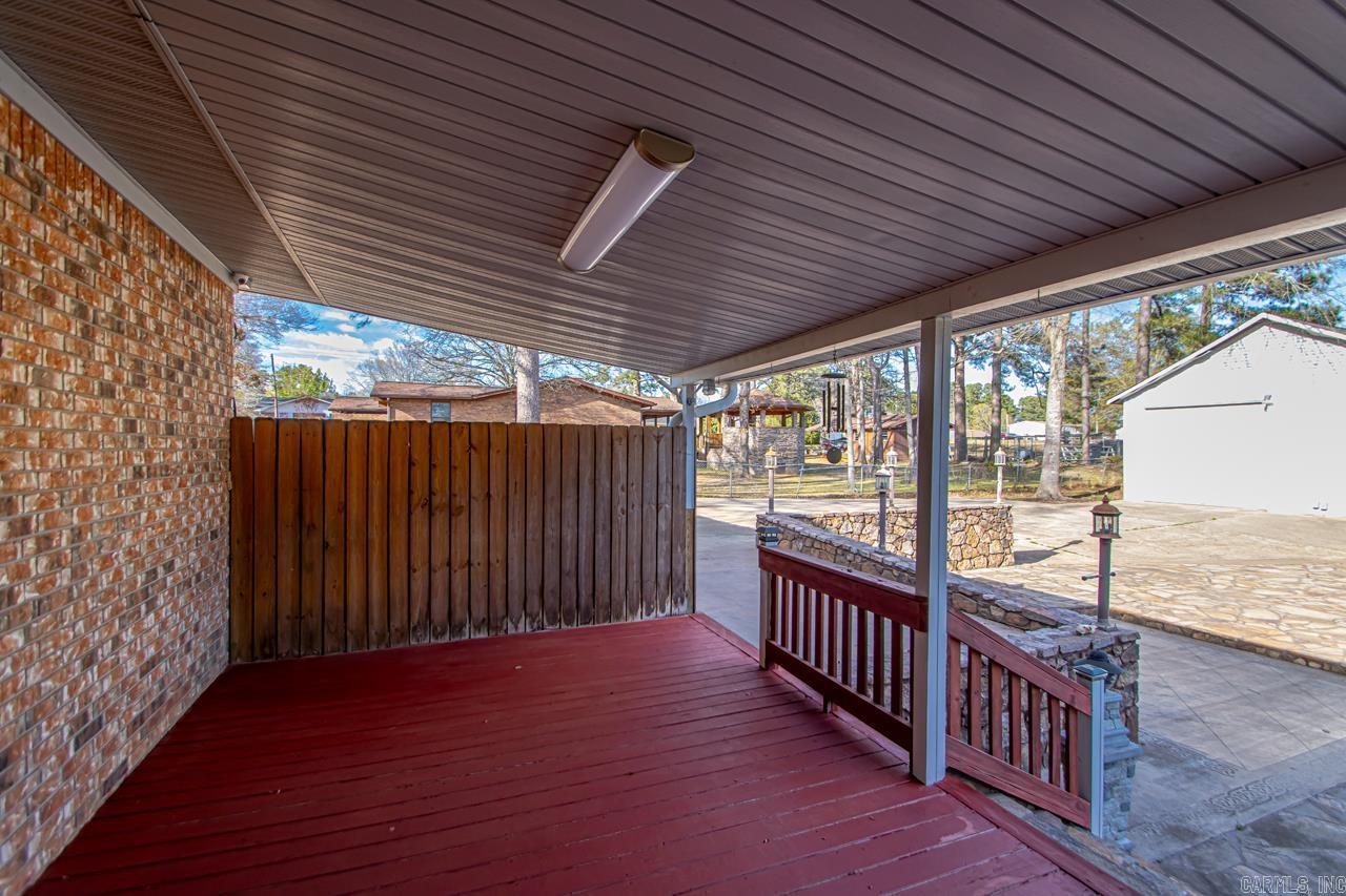 702 N Briarwood  Sheridan, AR
