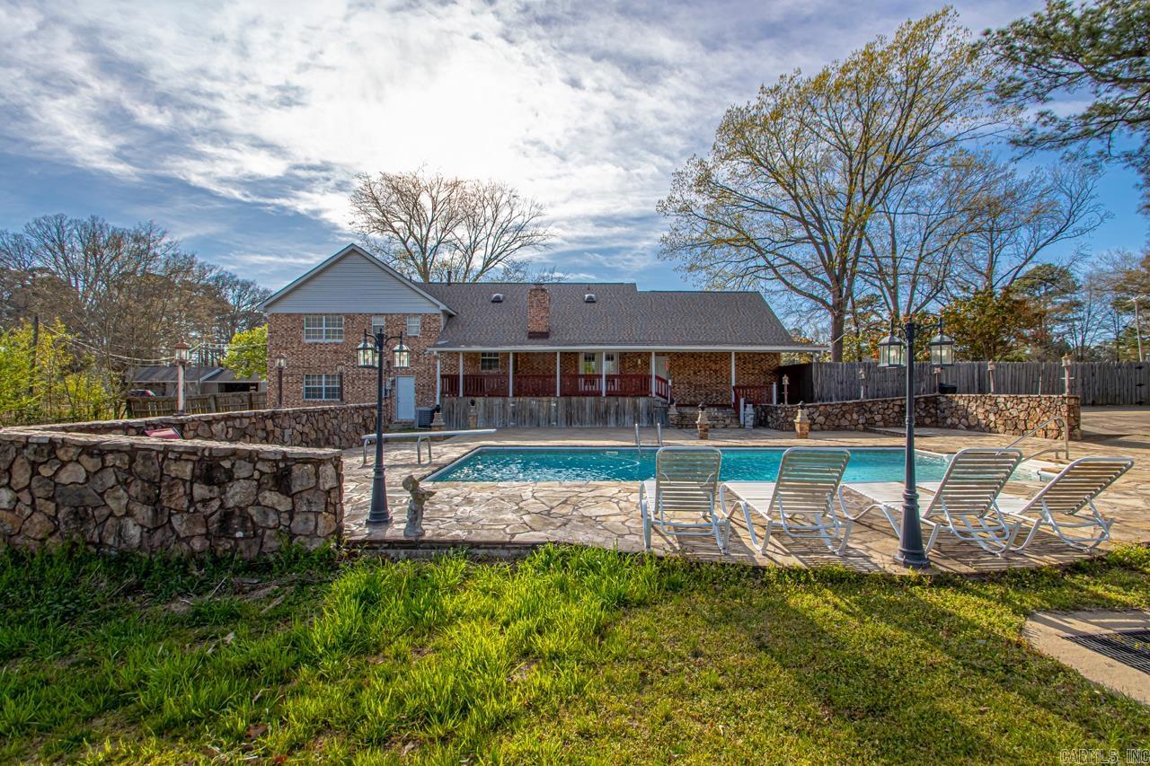702 N Briarwood  Sheridan, AR