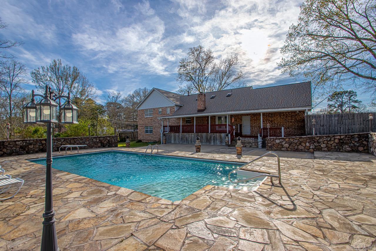 702 N Briarwood  Sheridan, AR