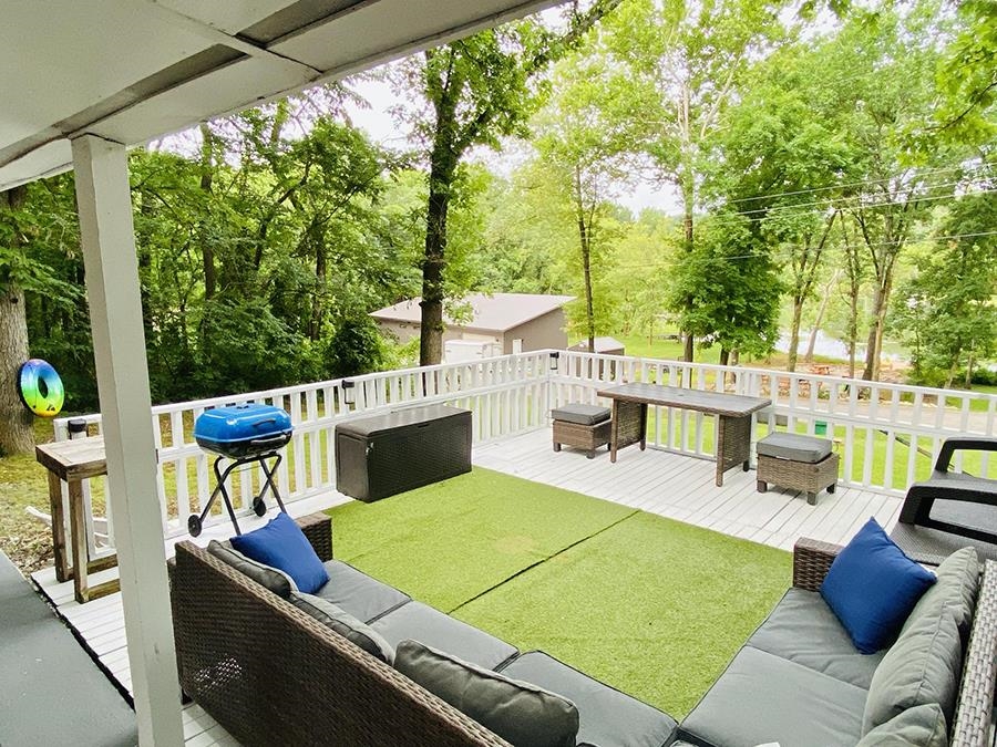 81 E Lakeshore  Cherokee Village, AR