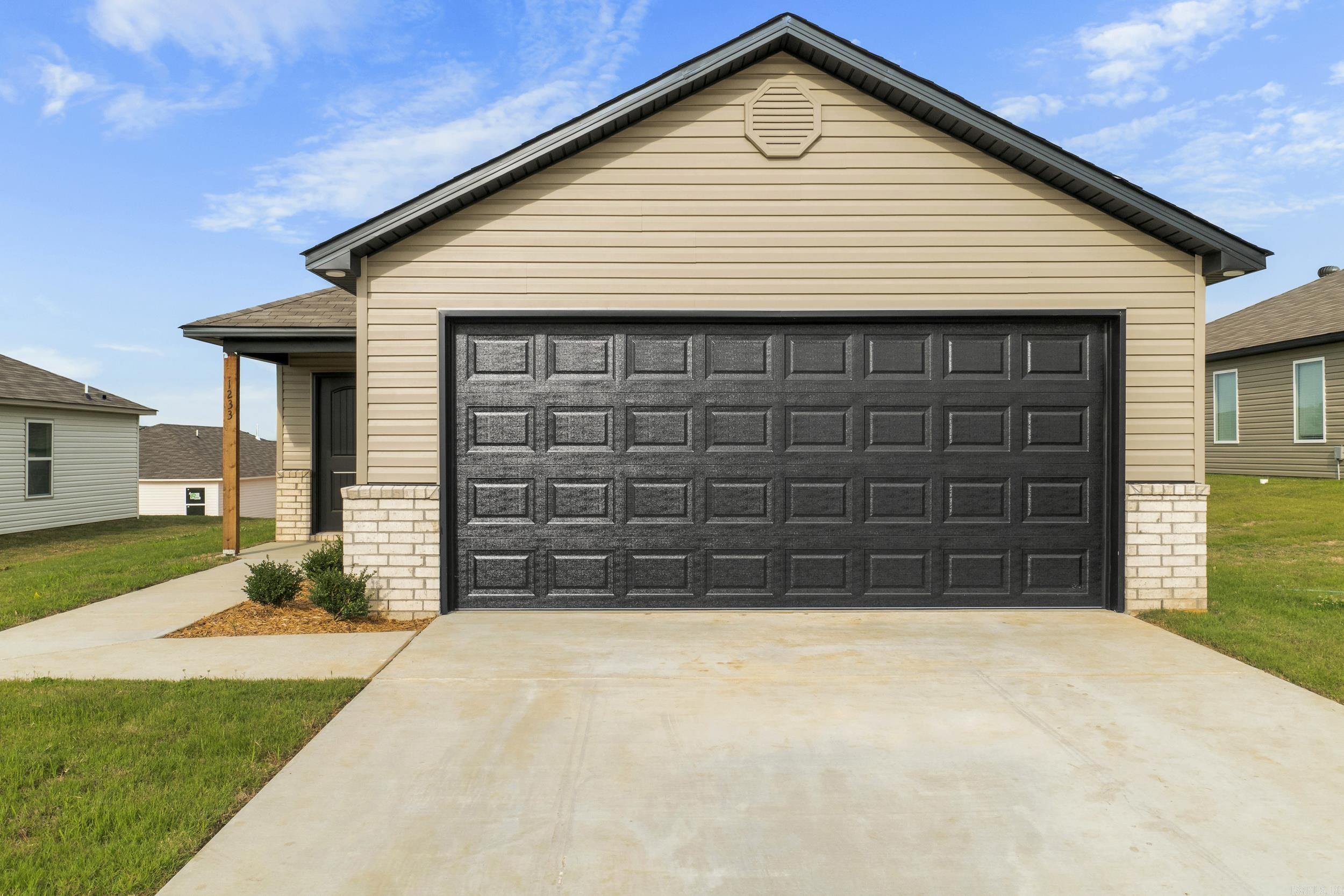 1233 Santa Fe Lot 518 Block 5 Bauxite, AR