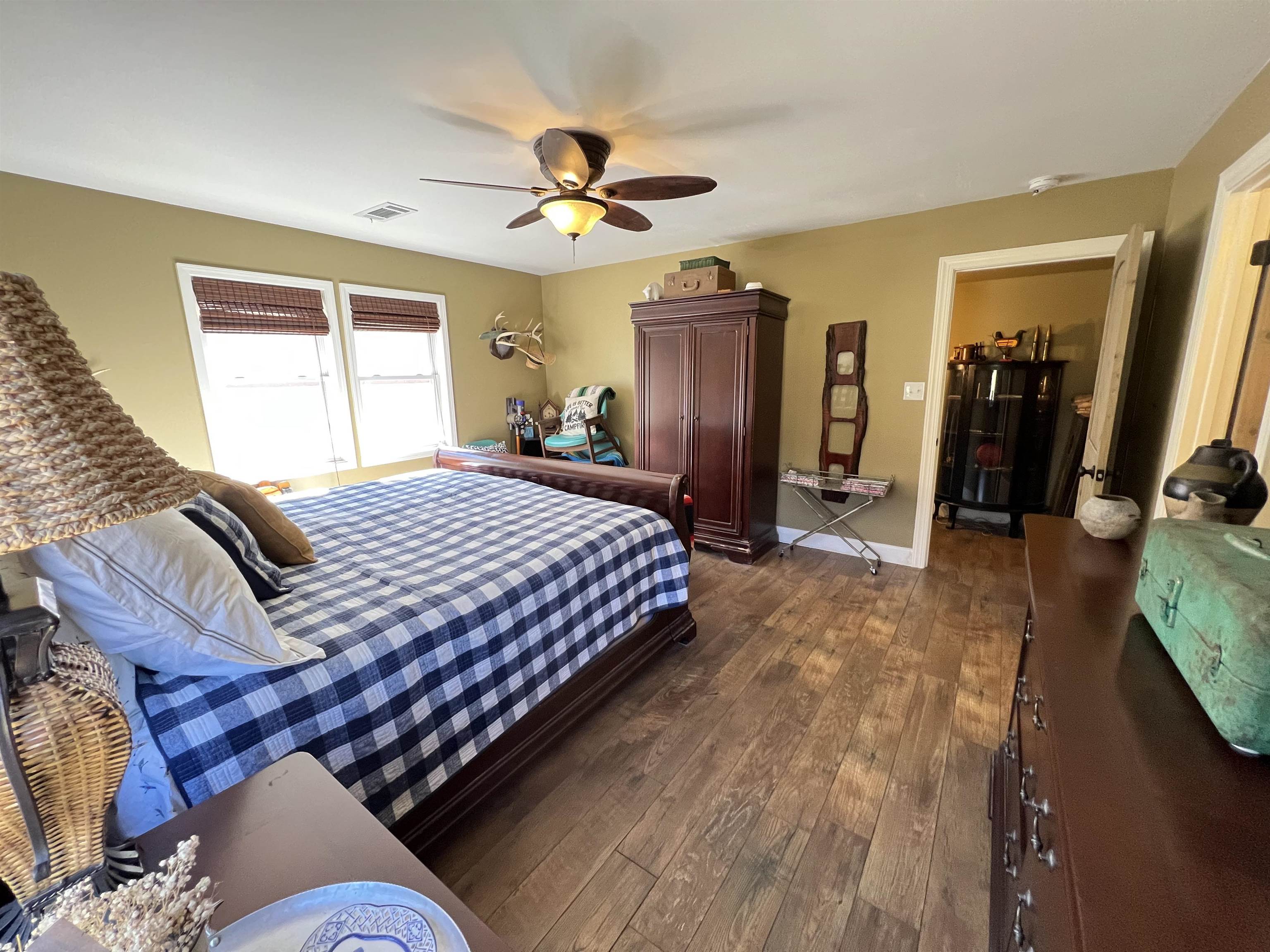 141  Long Island  Mammoth Spring, AR