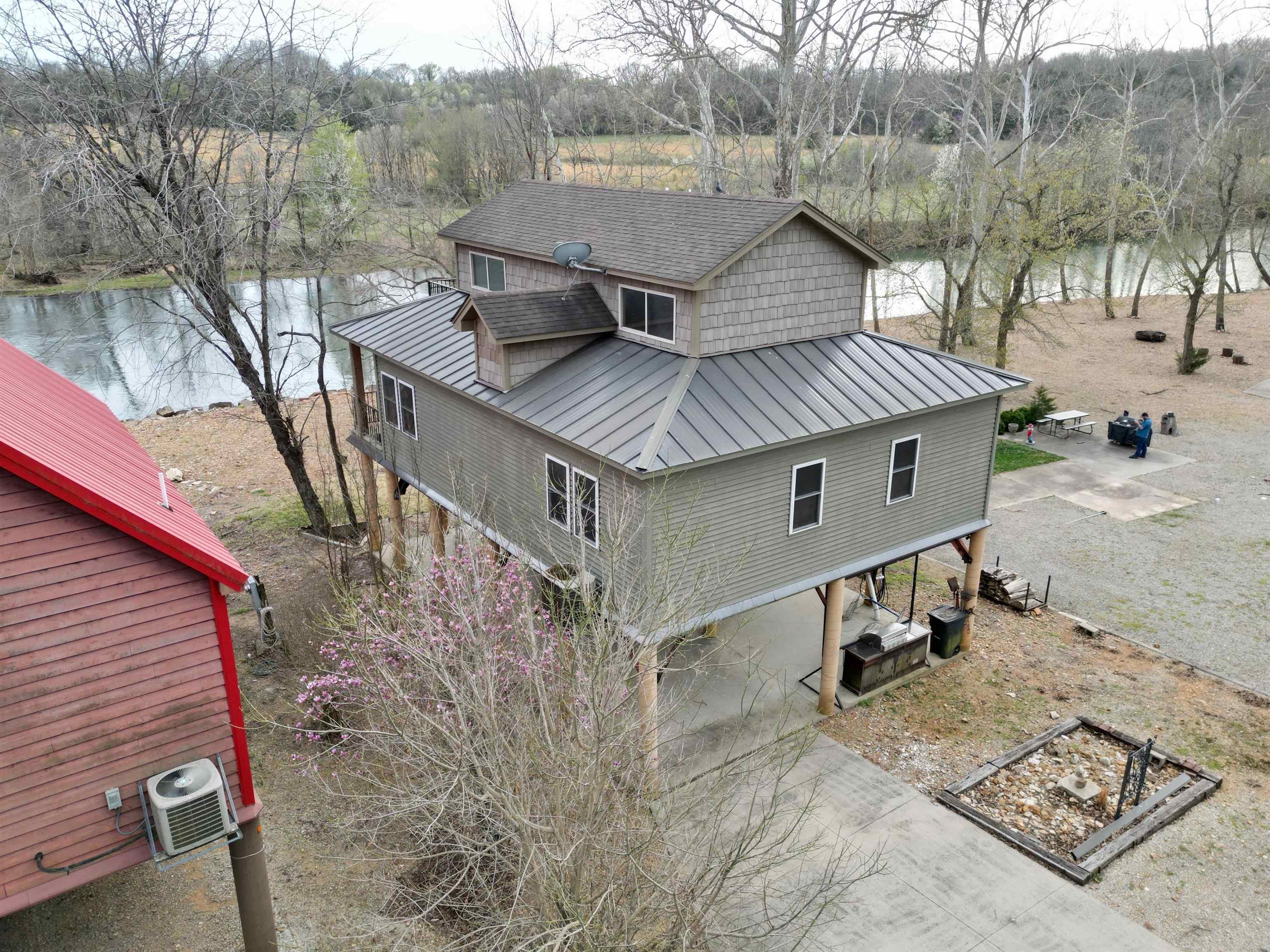 141  Long Island  Mammoth Spring, AR